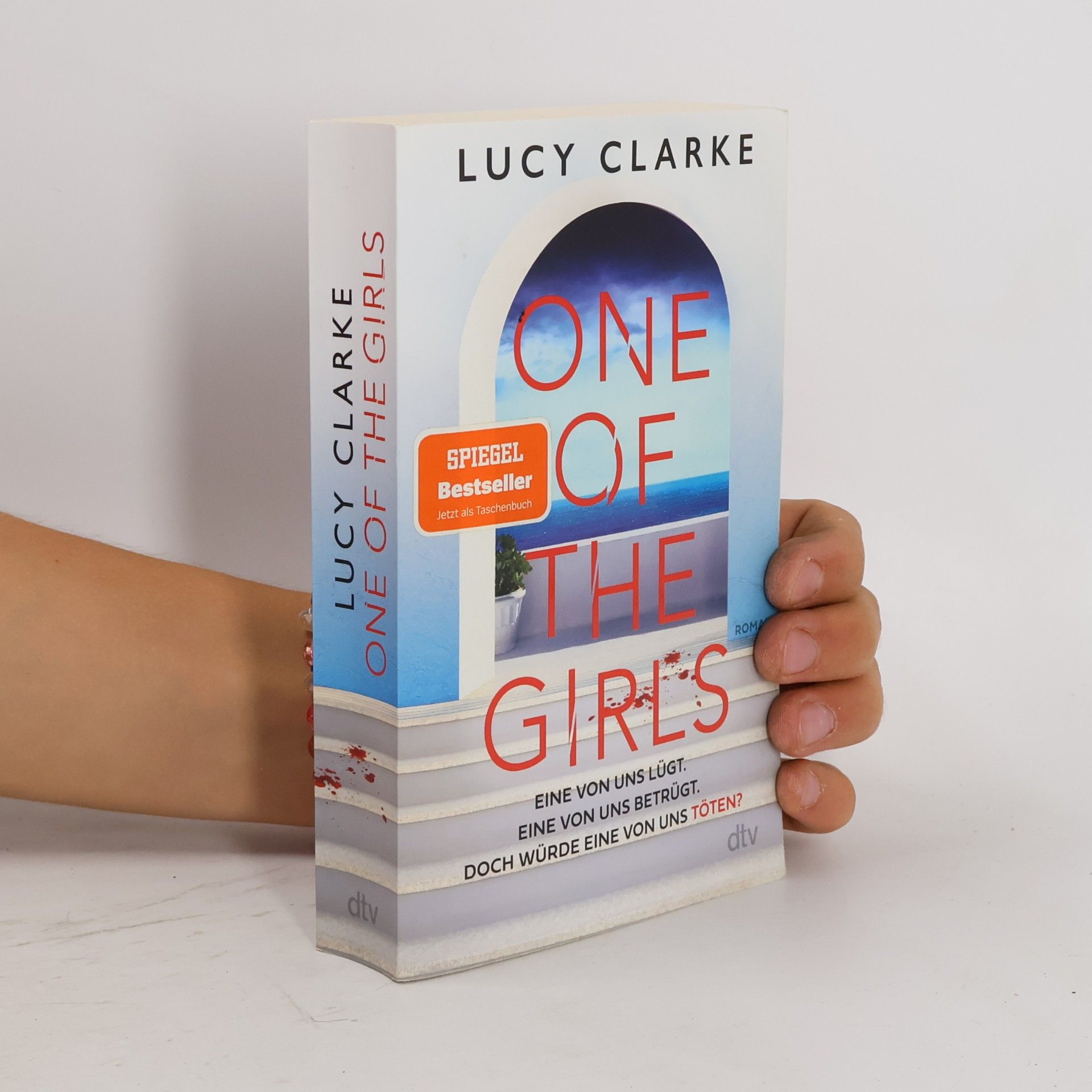 Lucy Clarke One of the Girls