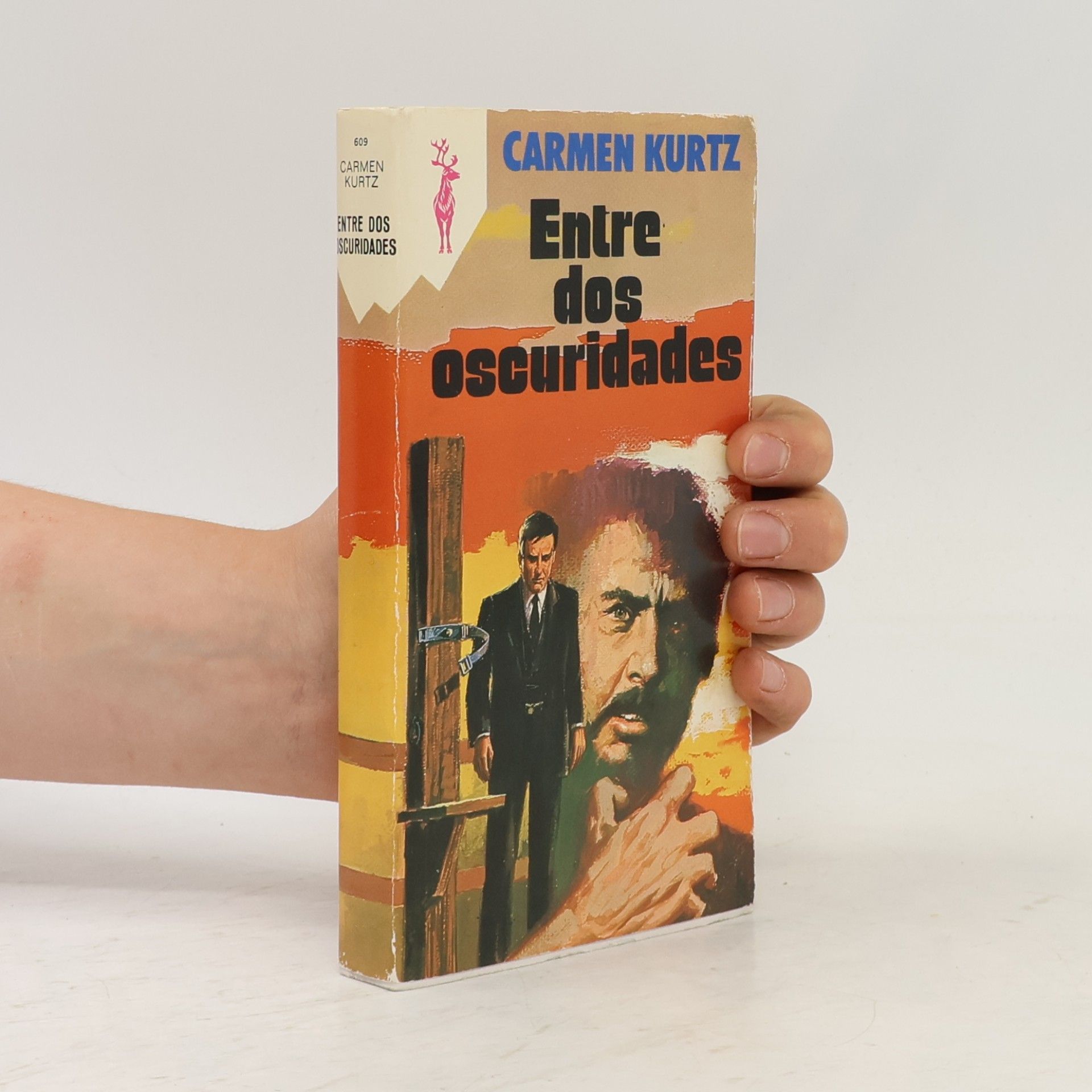 Carmen Kurtz Entre dos oscuridades