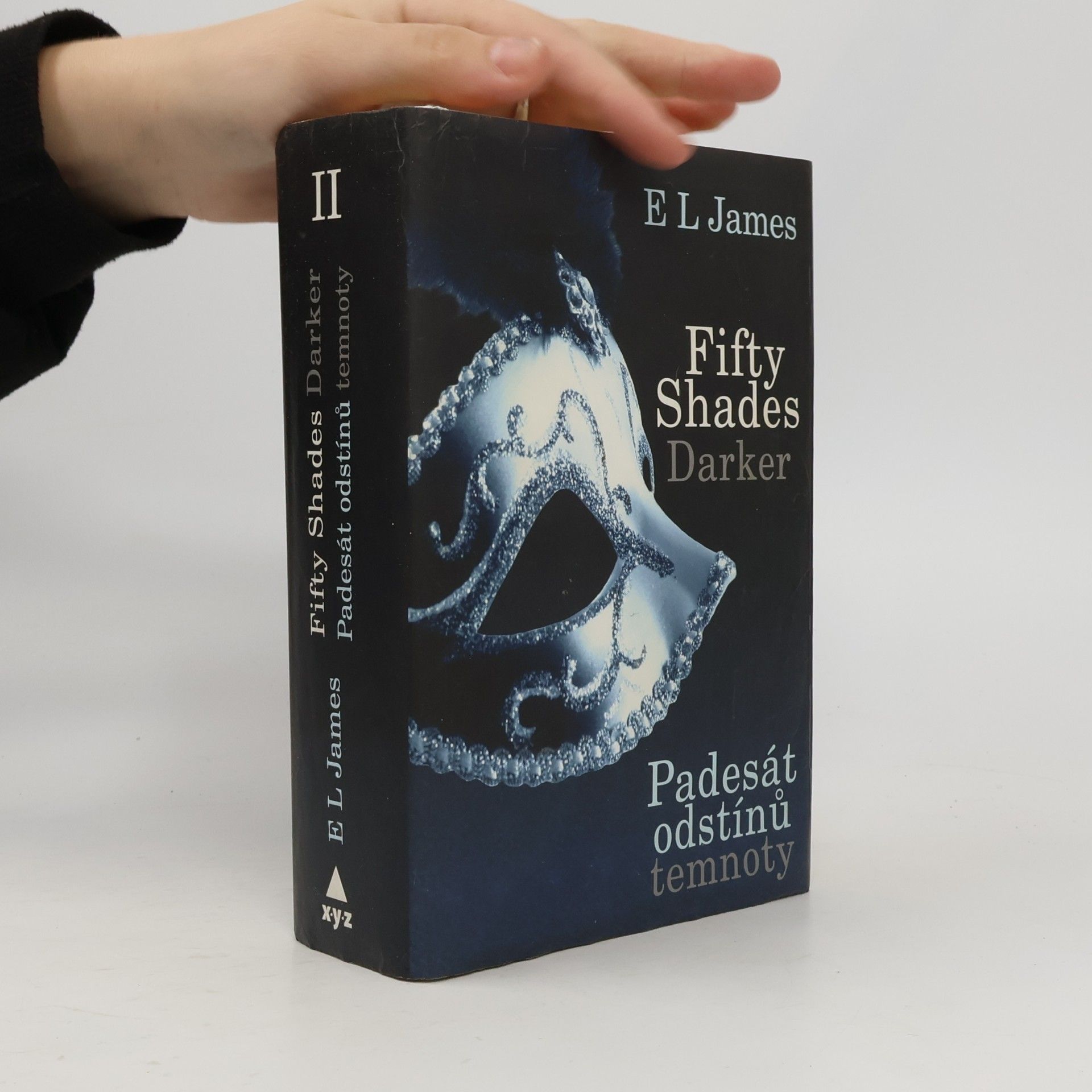 E L James Padesát odstínů temnoty