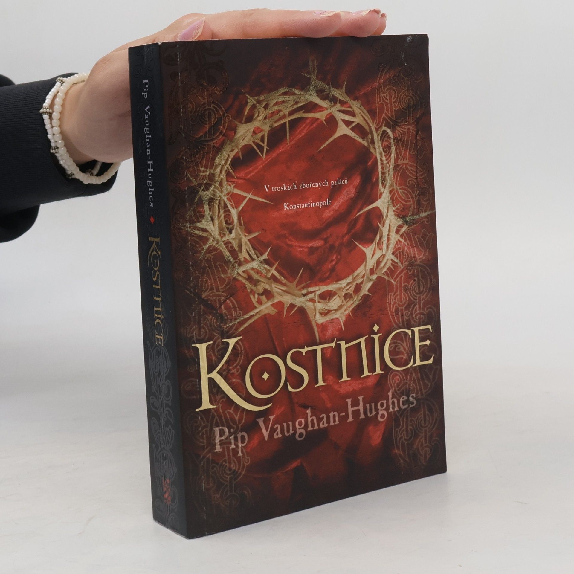 Pip Vaughan Hughes Kostnice