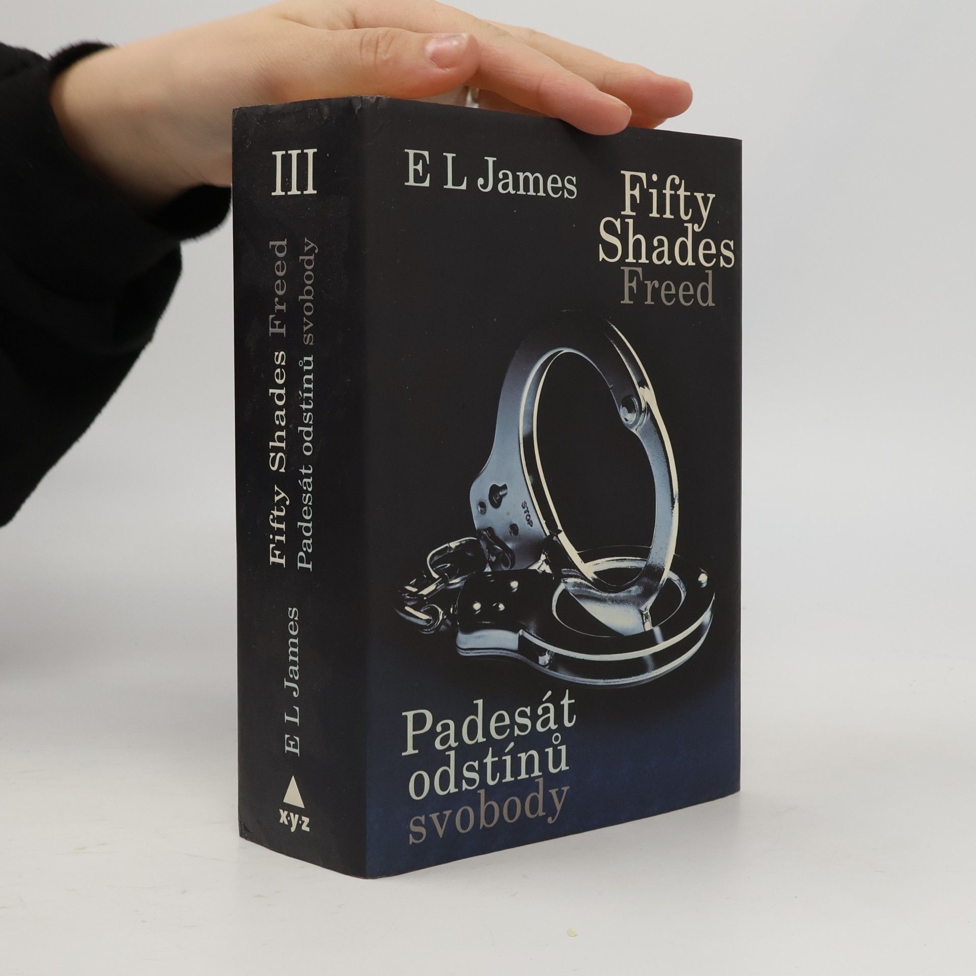 E. L. James Padesát odstínů svobody