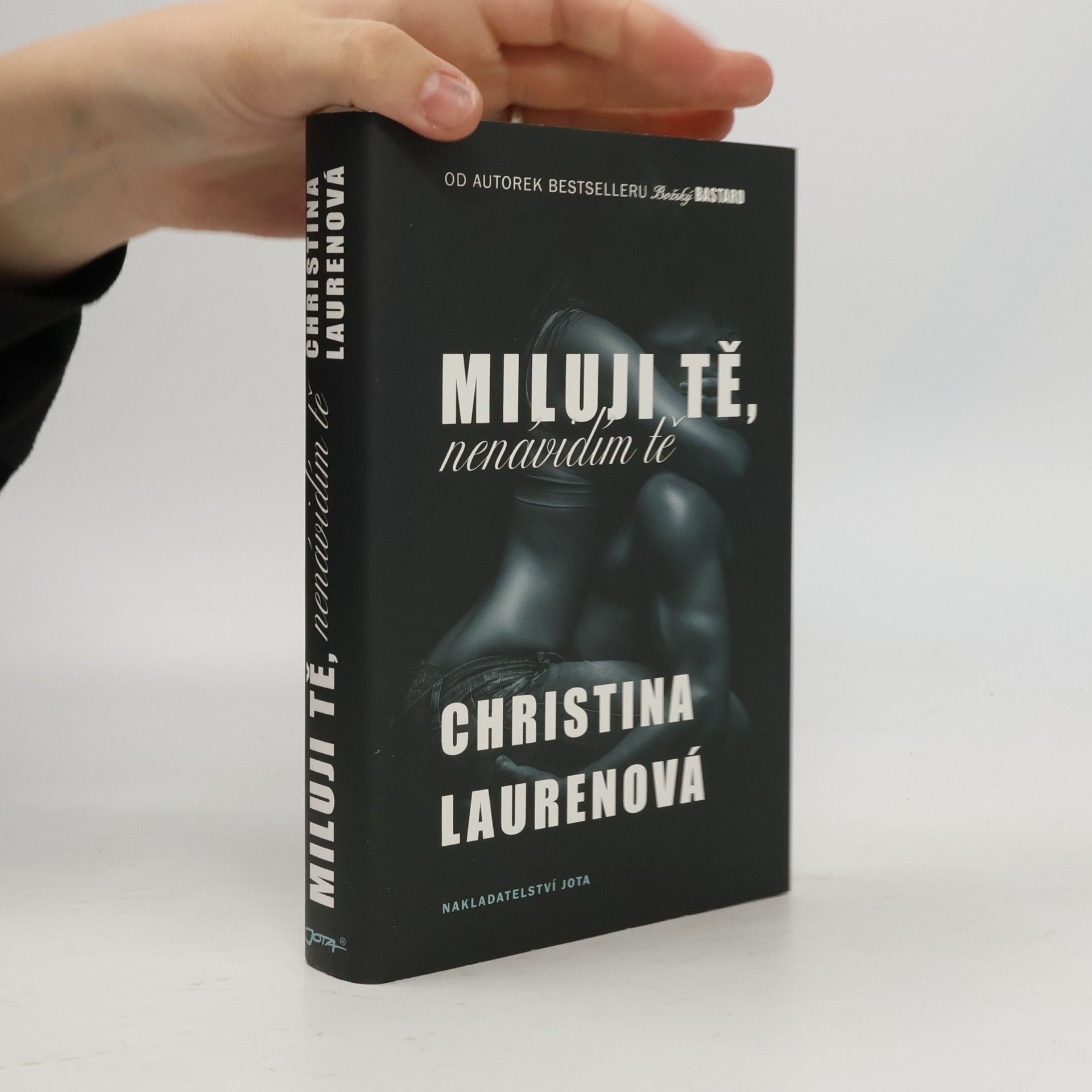 Christina Lauren Miluji tě, nenávidím tě