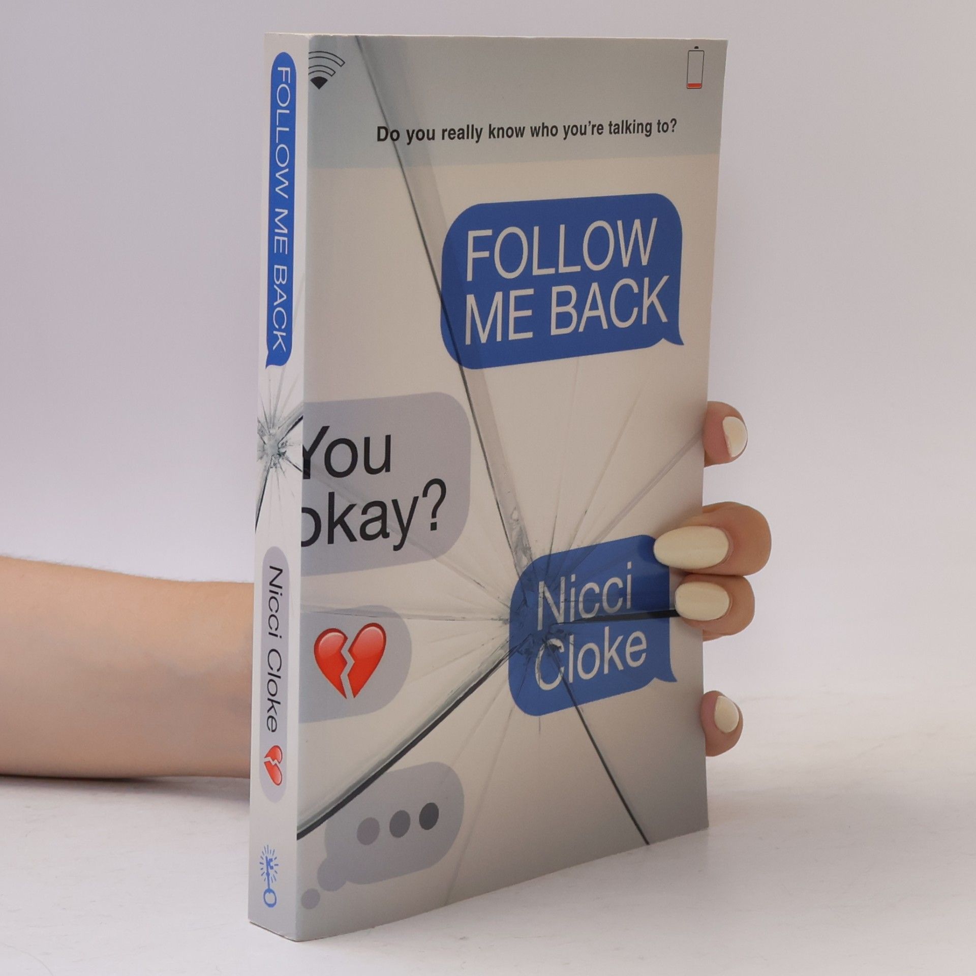 Nicci Cloke Follow Me Back