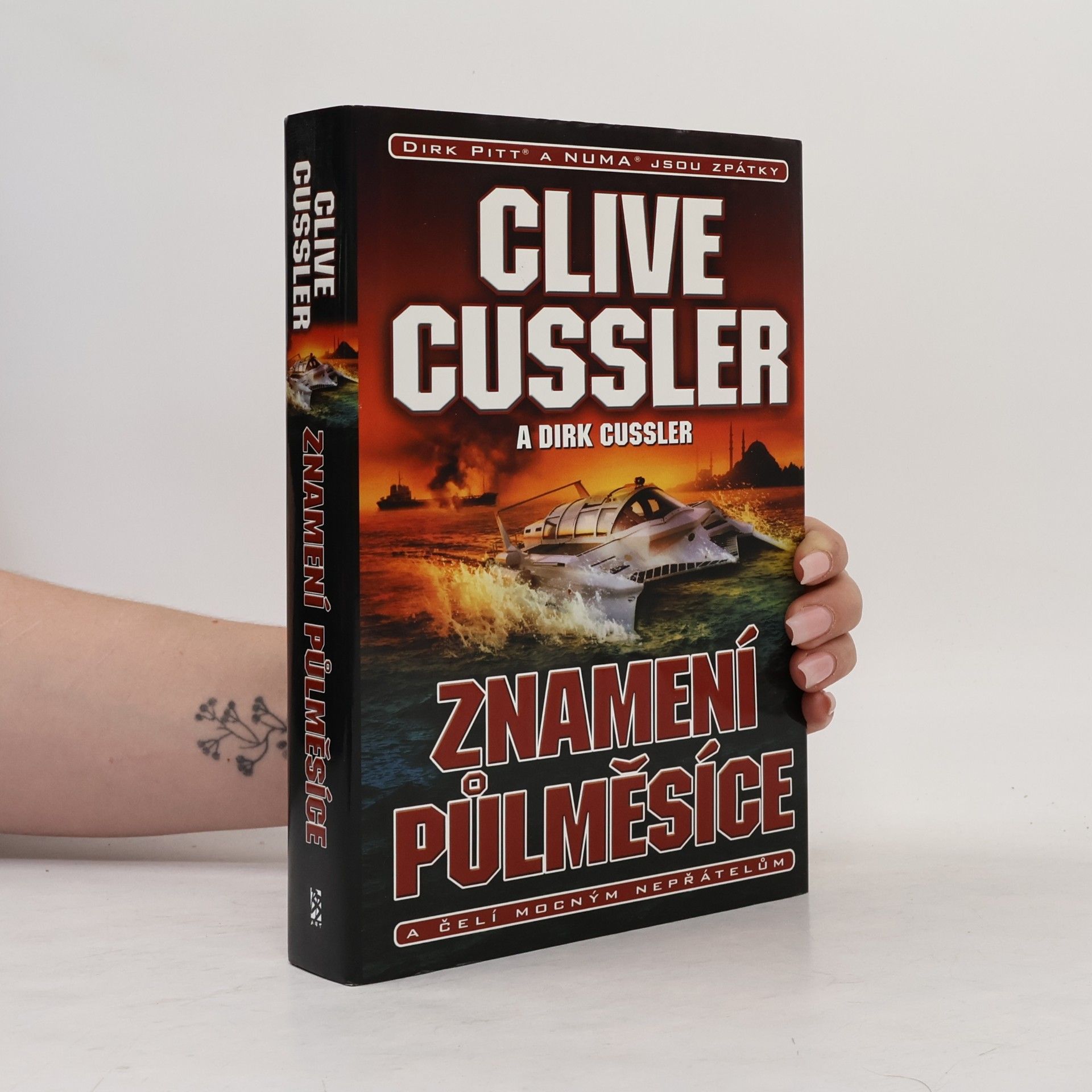 Clive Cussler Znamení půlměsíce