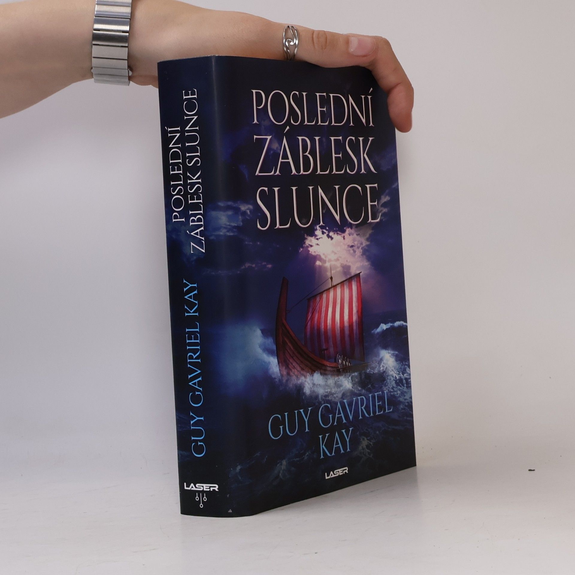 Guy Gavriel Kay Poslední záblesk slunce