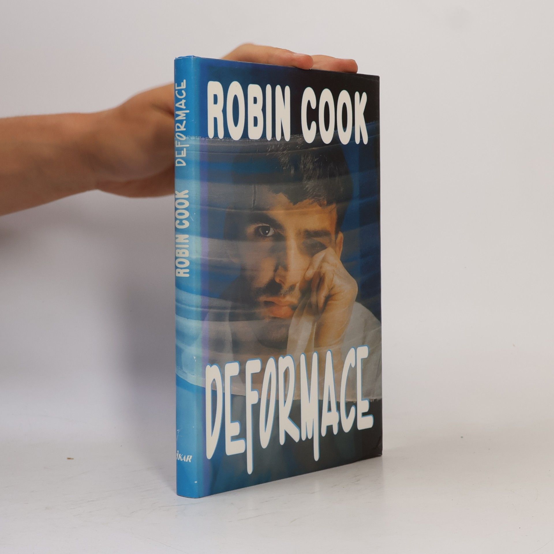 Robin Cook Deformace