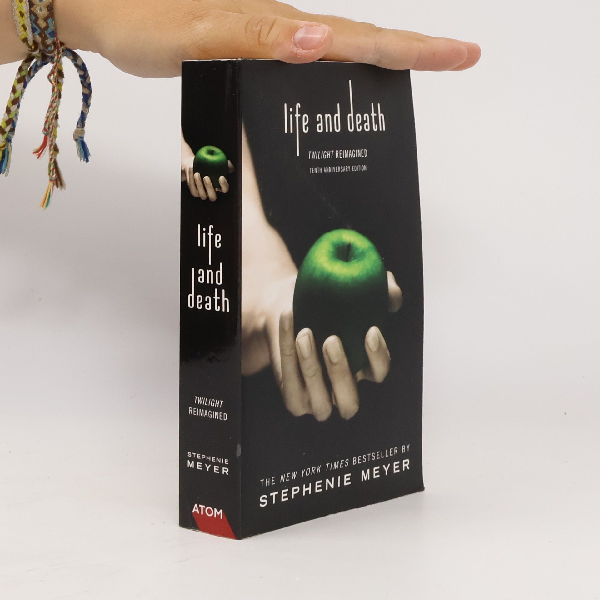 Stephenie Meyer Life and death