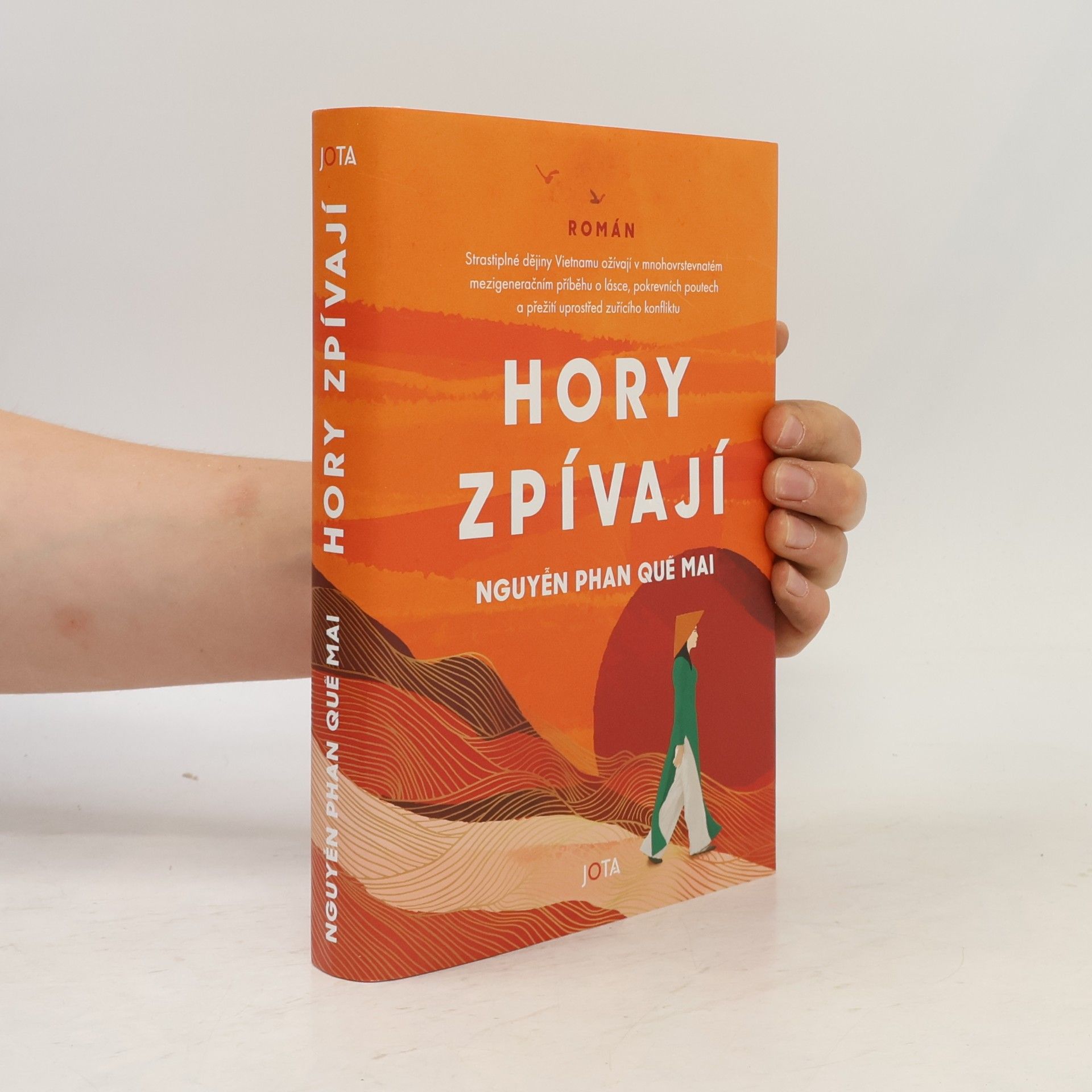 Nguyễn Phan Quế Mai Hory zpívají