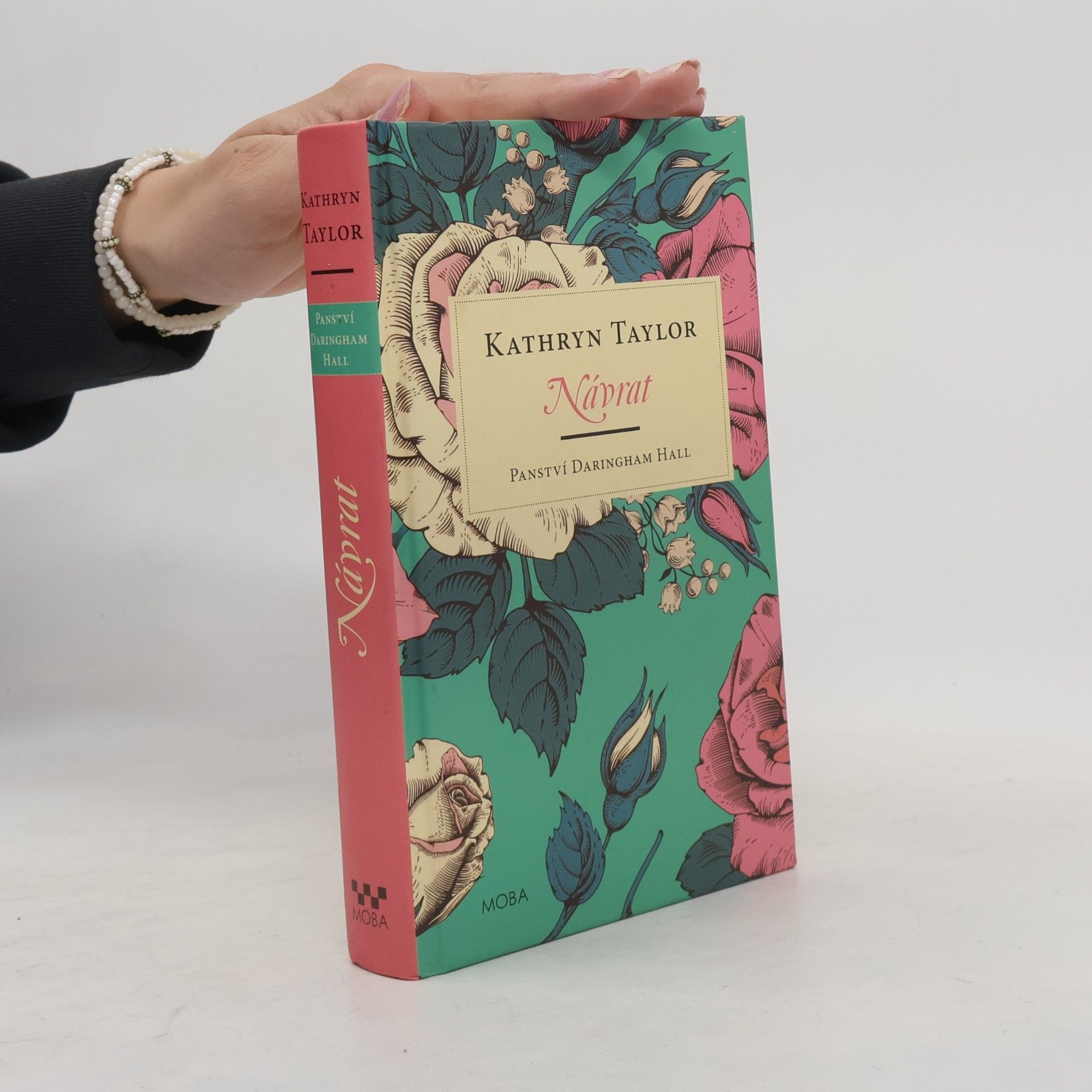 Kathryn Taylor Panství Daringham Hall. Návrat