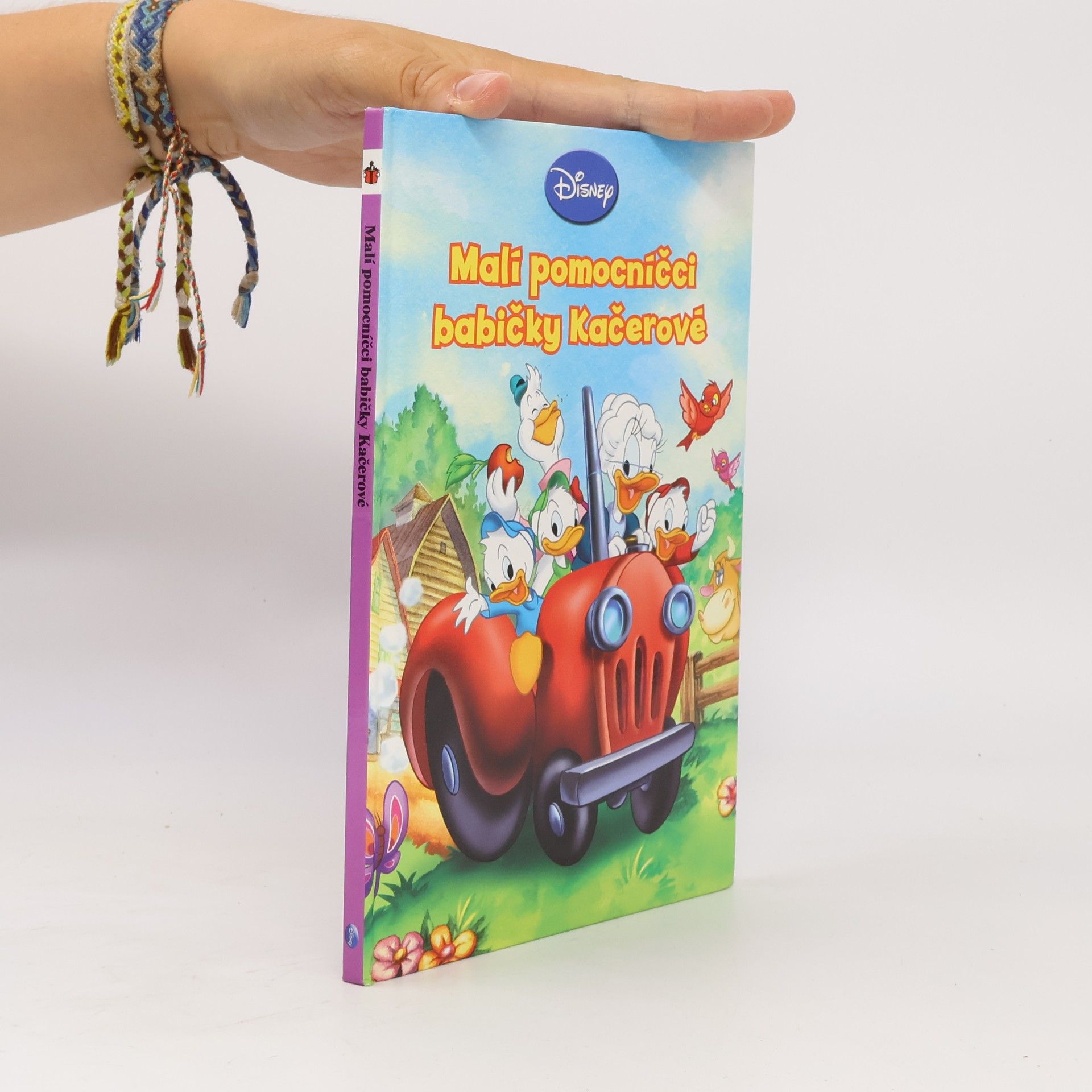 Walt Disney Malí pomocníčci babičky Kačerové