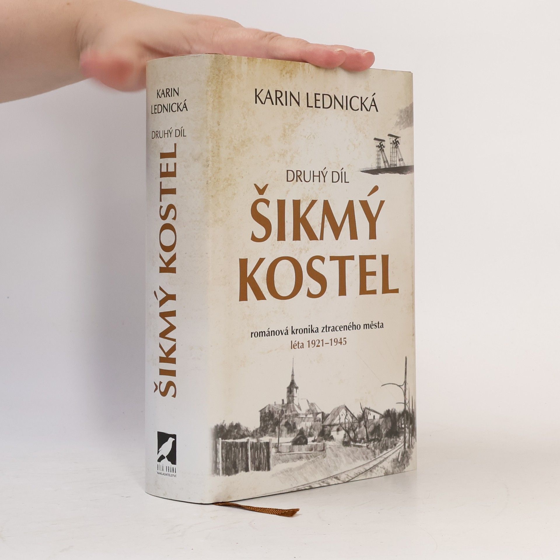 Karin Lednická Šikmý kostel 2