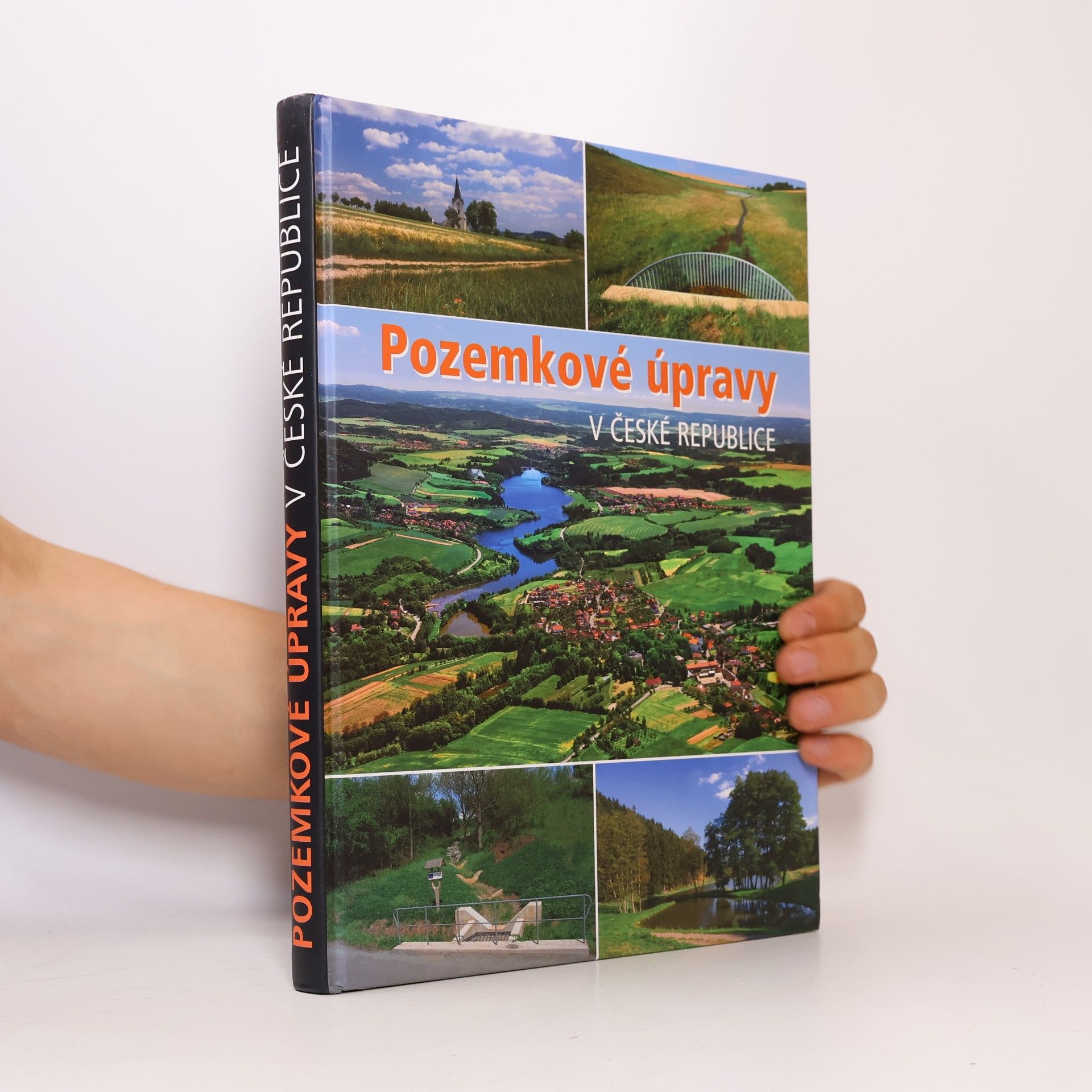 Kolektiv autorů Pozemkové úpravy v České republice
