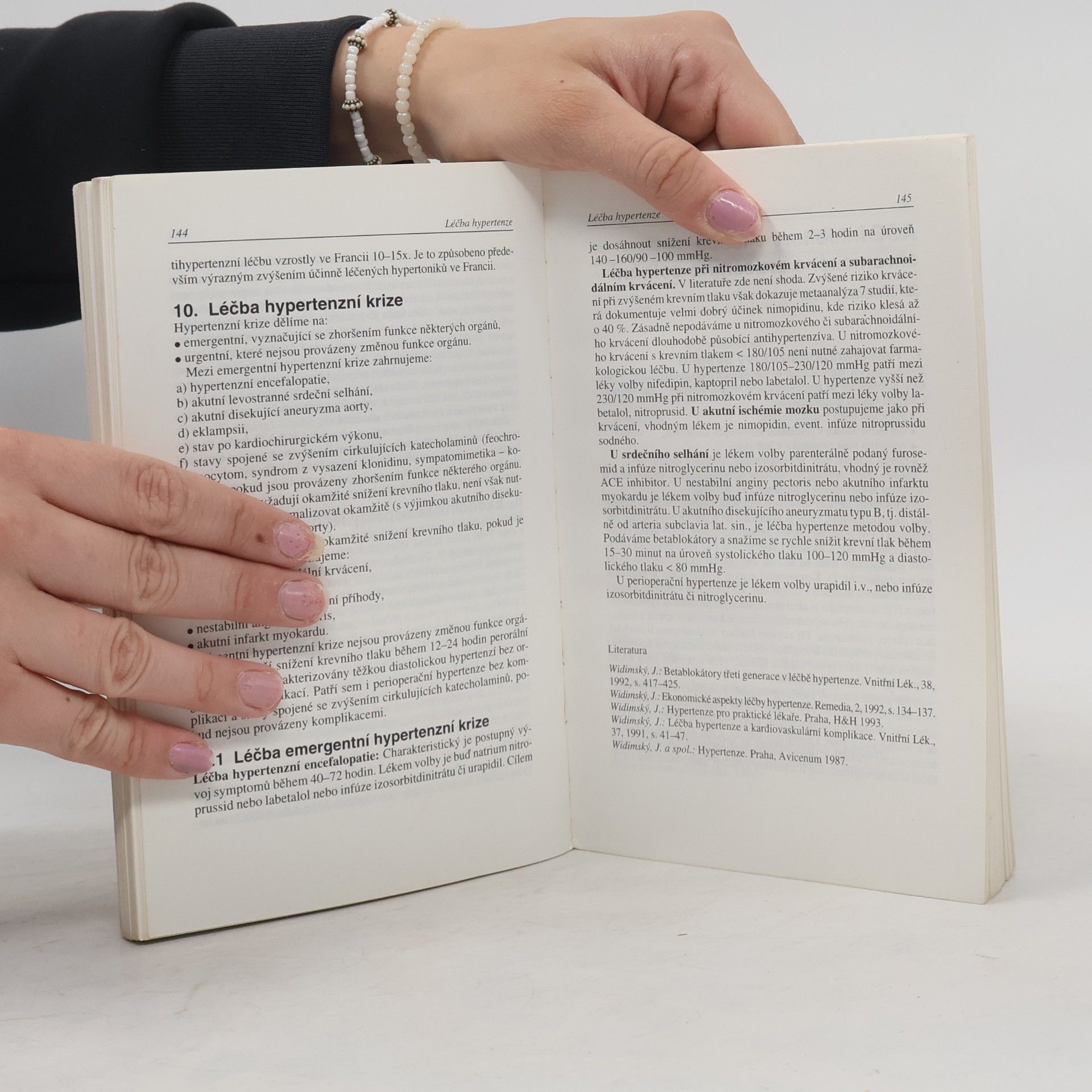 Various authors Trendy soudobé kardiologie: Aktuální otázky diagnostiky a léčby nejzávažnějších kardiovaskulárních onemocnění