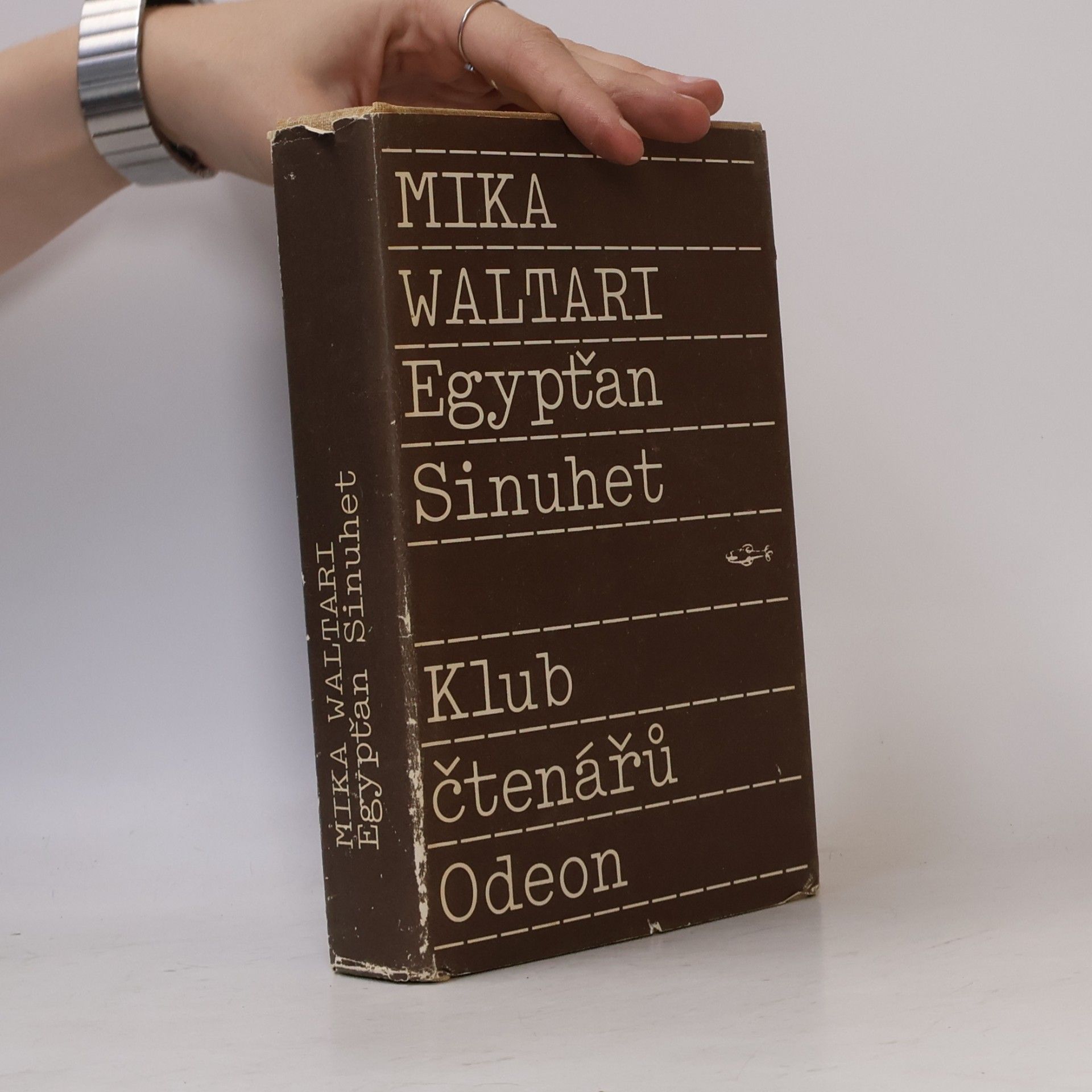 Mika Waltari Egypťan Sinuhet