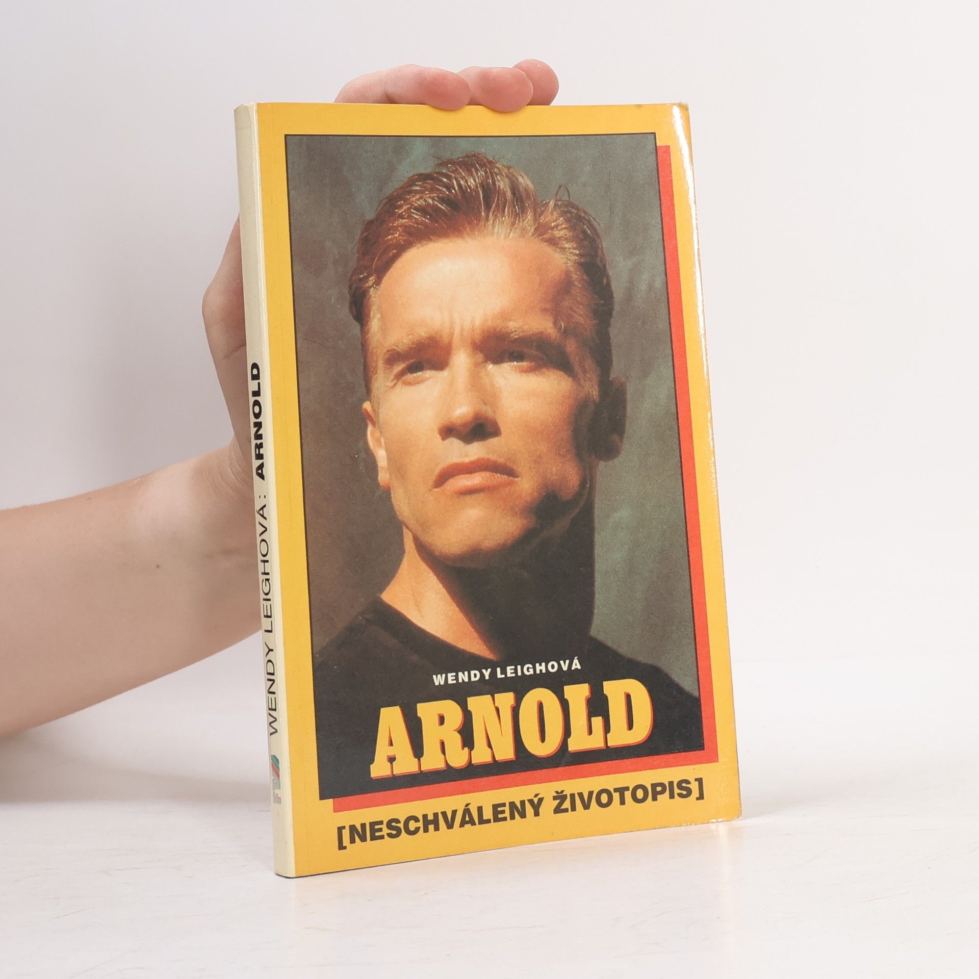 Wendy Leigh Arnold. Neschválený životopis