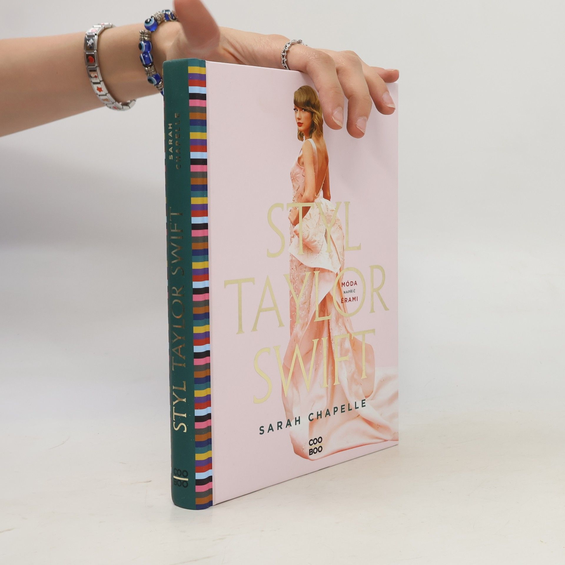 Sarah Chapelle Styl Taylor Swift
