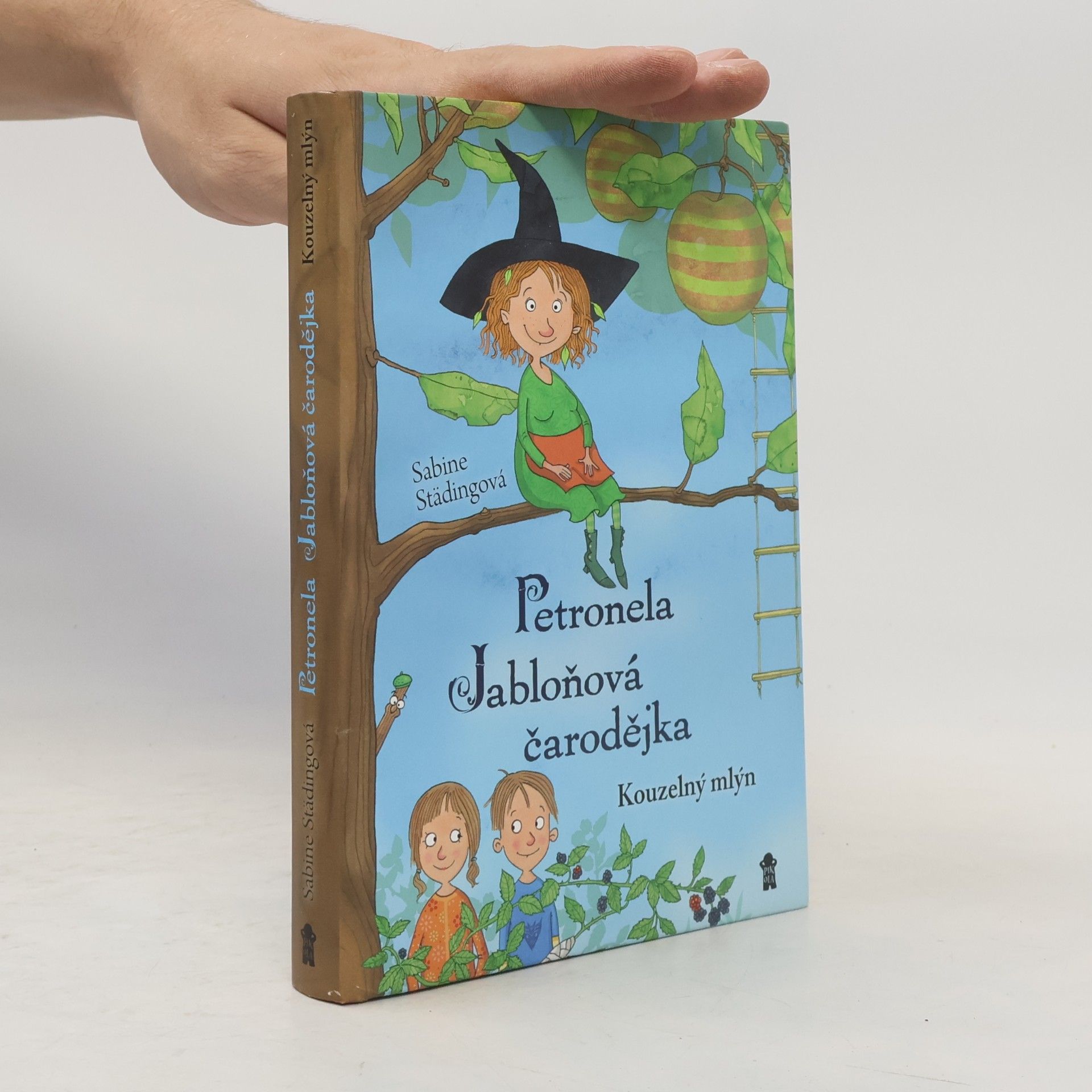 Sabine Städing Petronela jabloňová čarodějka. Kouzelný mlýn