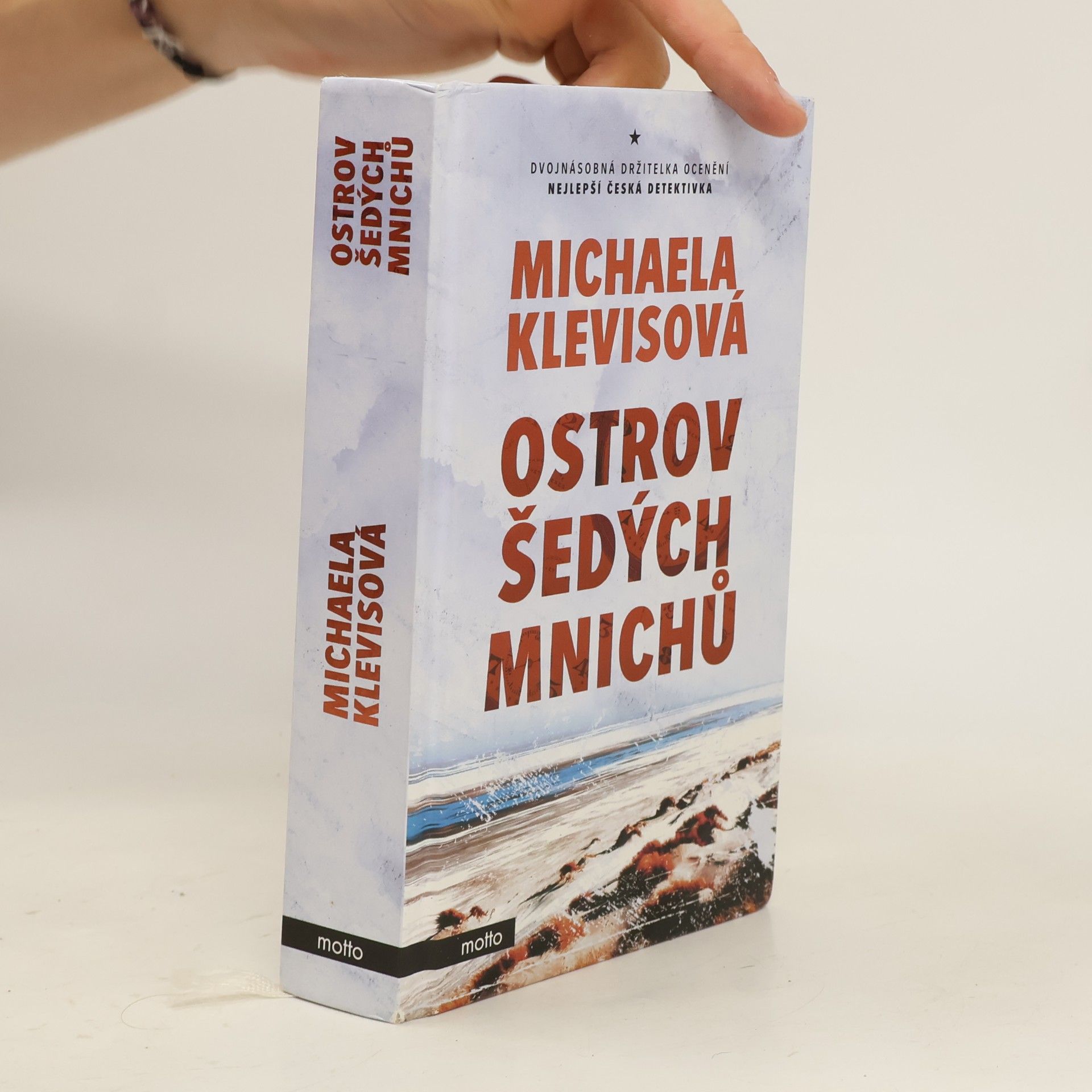 Michaela Klevisová Ostrov šedých mnichů
