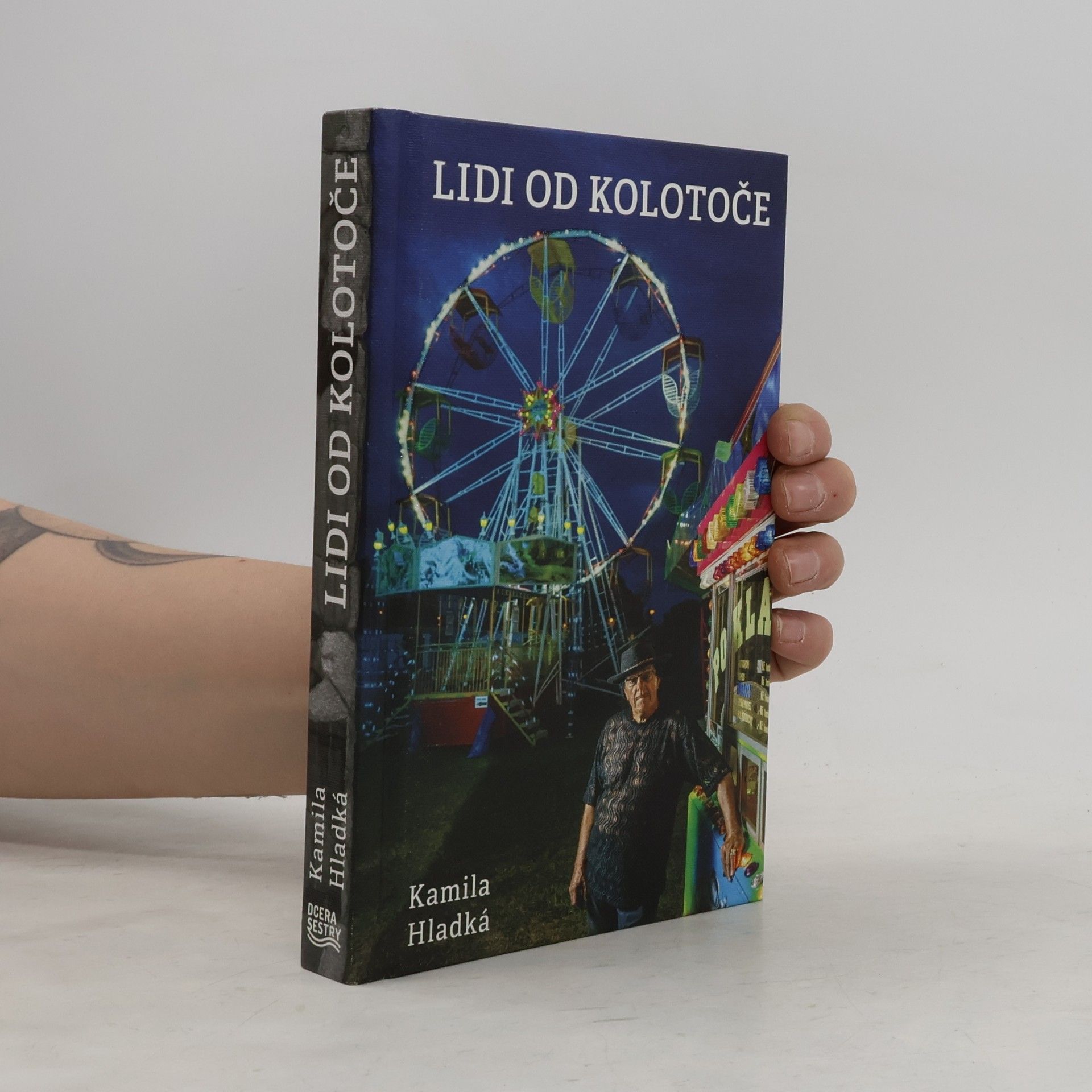 Kamila Hladká Lidi od kolotoče