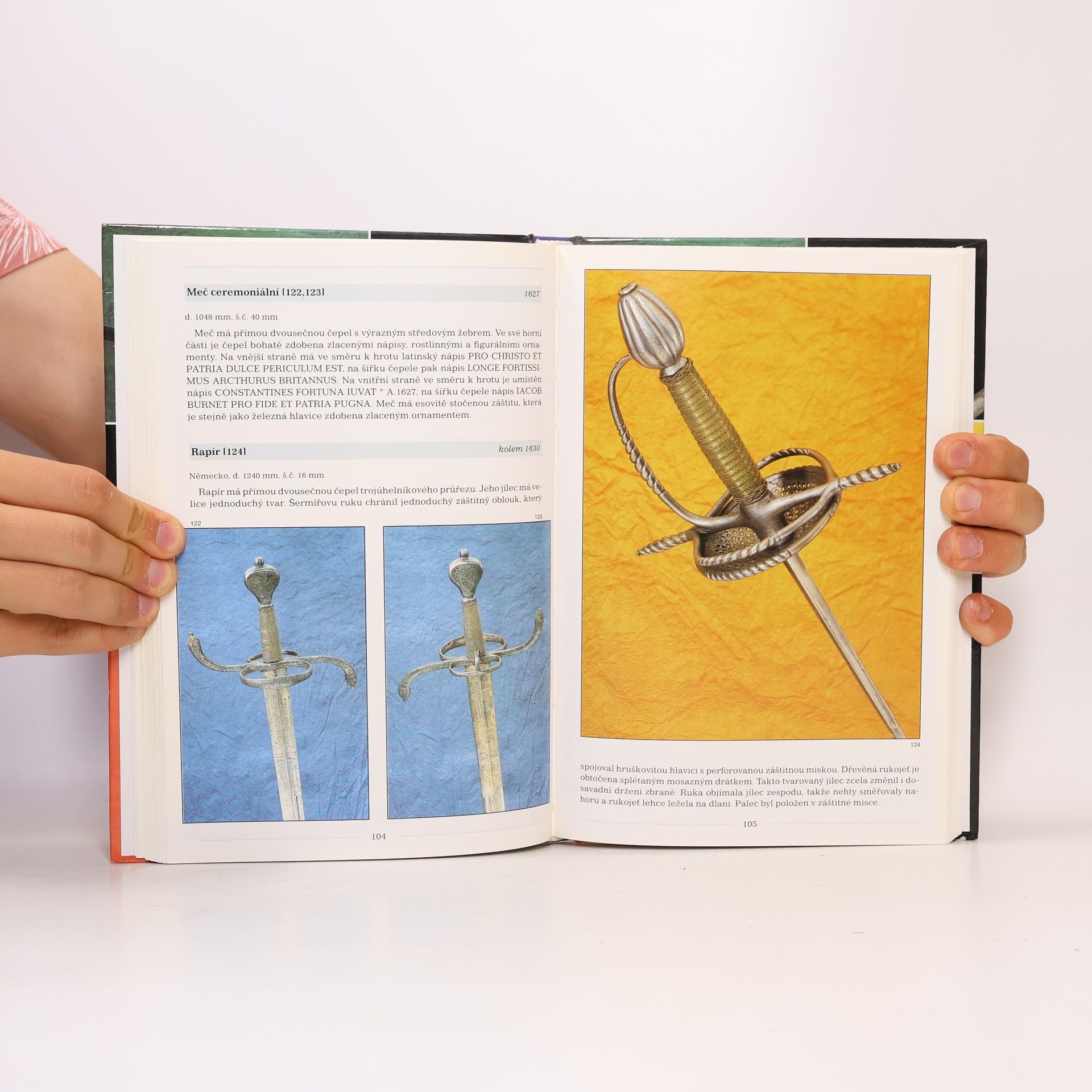 Jan Šach Fotografický atlas: Chladné zbraně