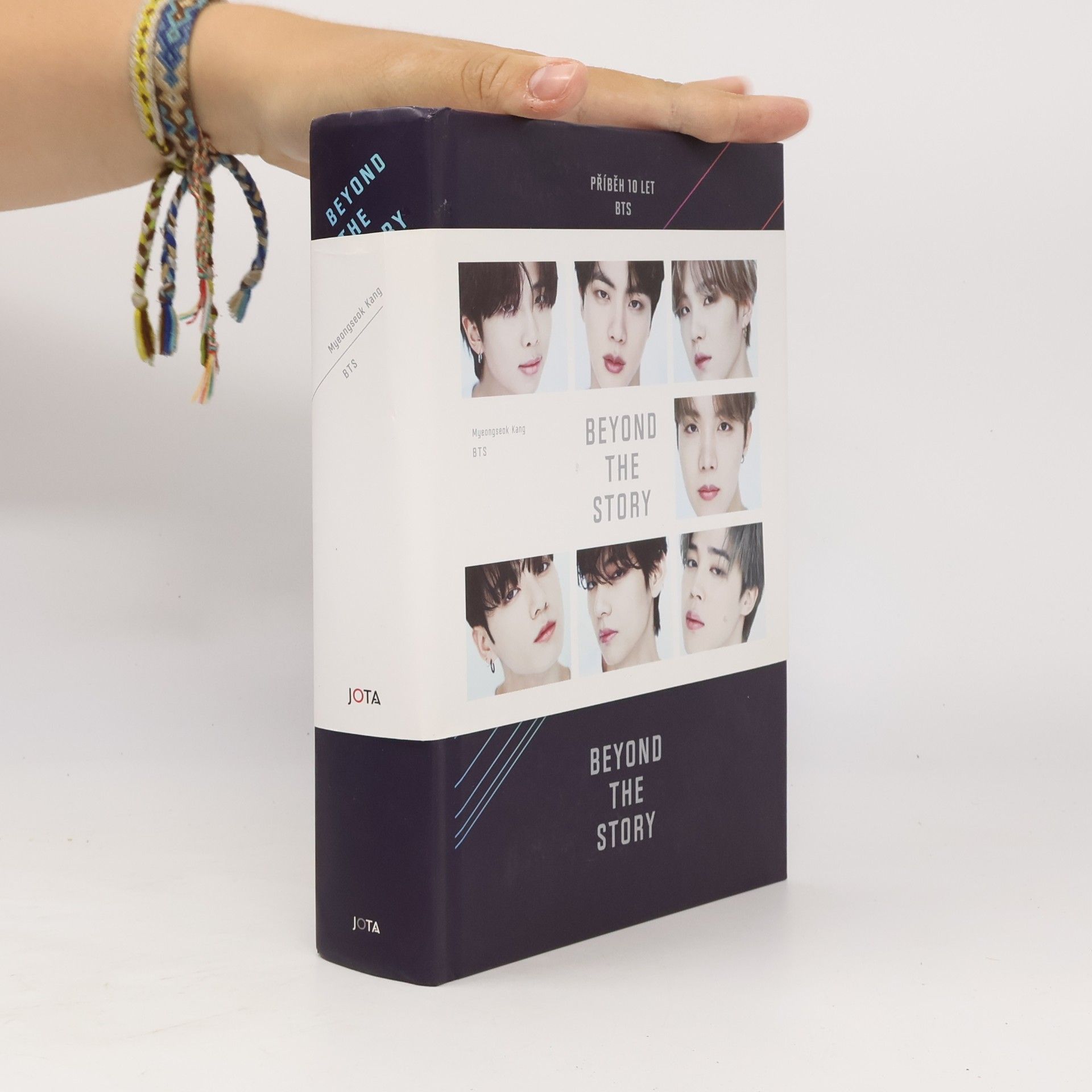 Myeongseok Kang Beyond the Story. Příběh 10 let BTS