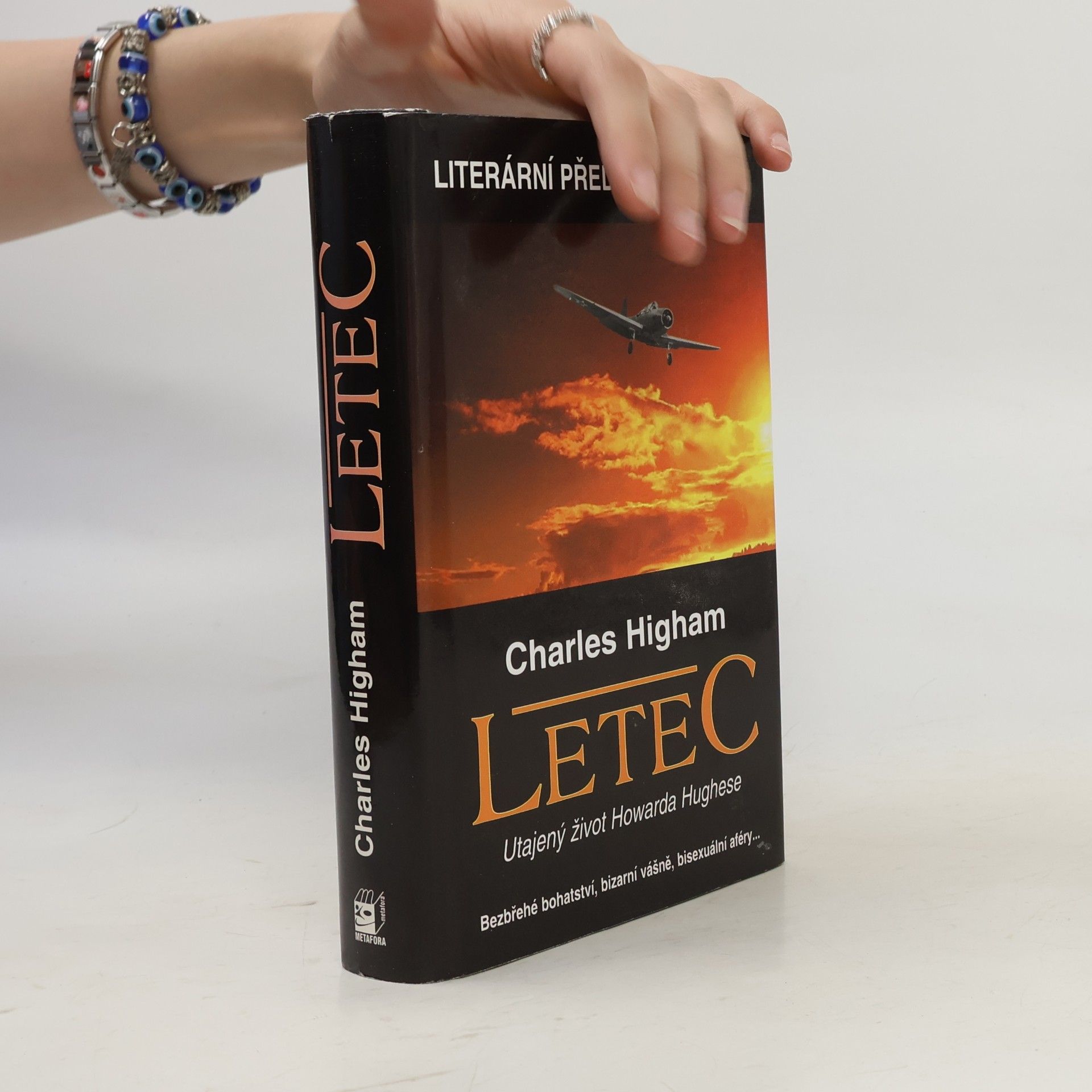 Letec: Utajený život Howarda Hughese