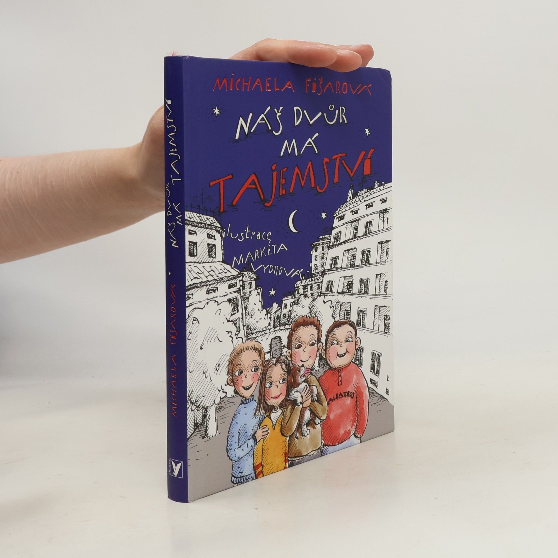 Náš dvůr má tajemství