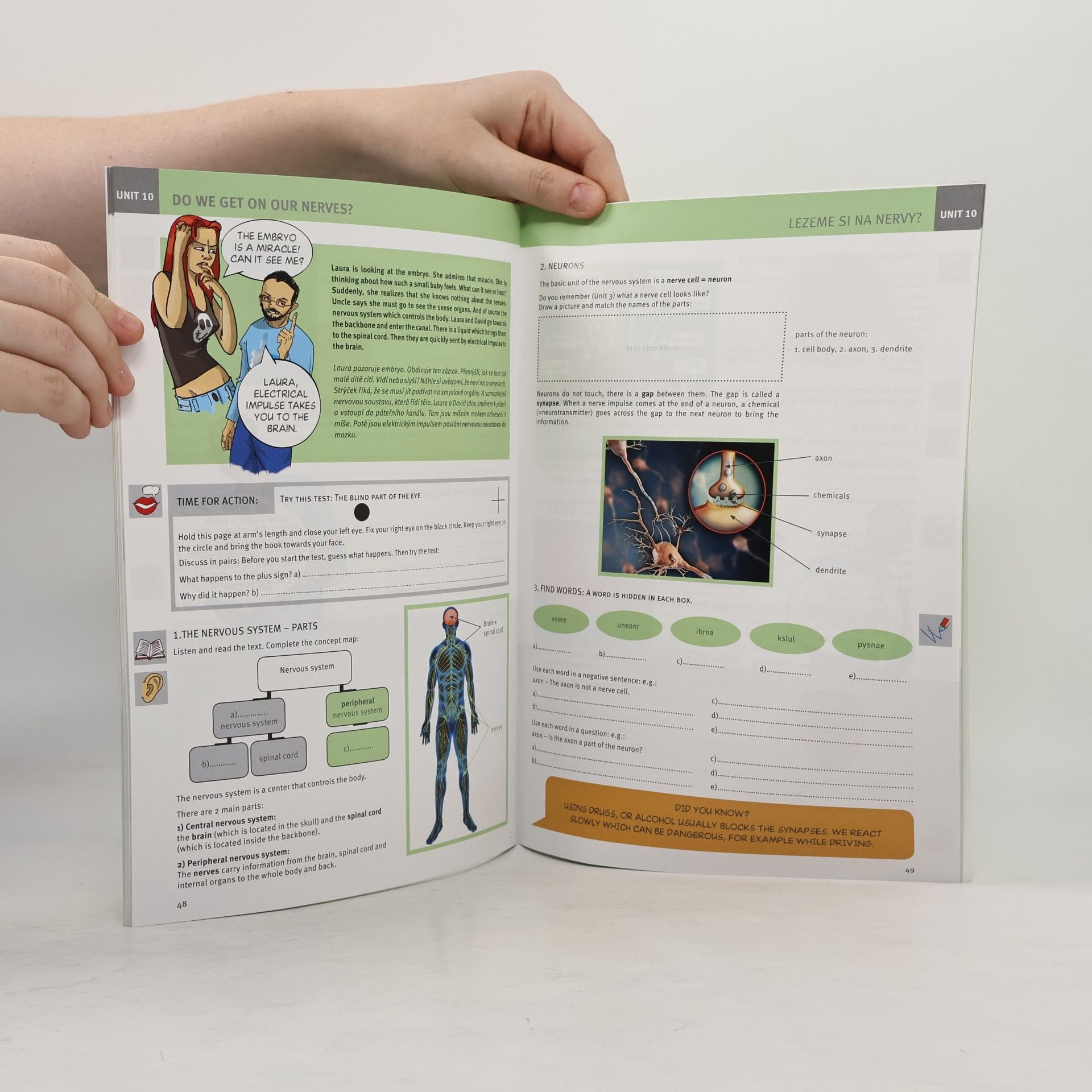 Collectif d'auteurs Labyrinth A2. Biology and English