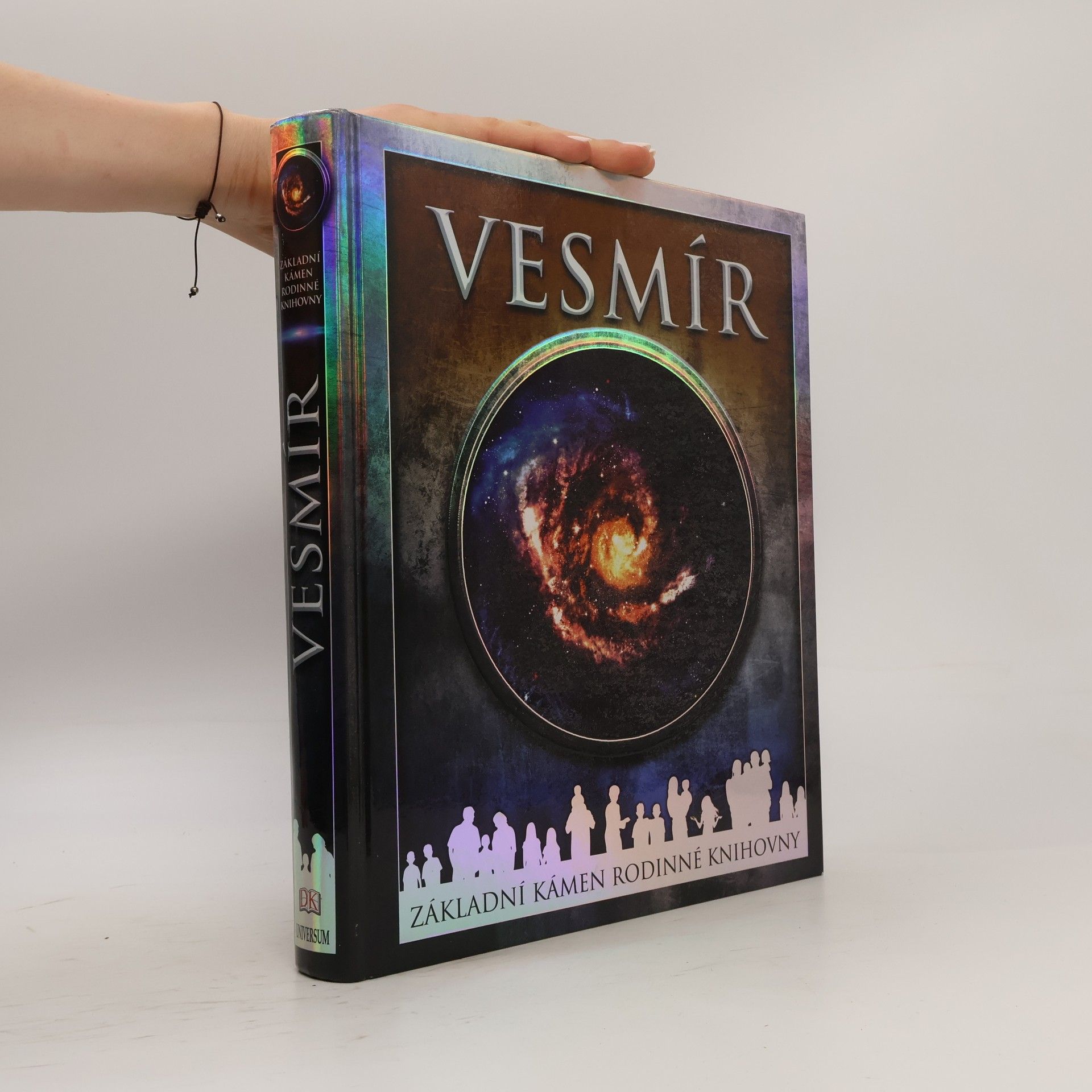 Martin Rees Vesmír: základní kámen rodinné knihovny