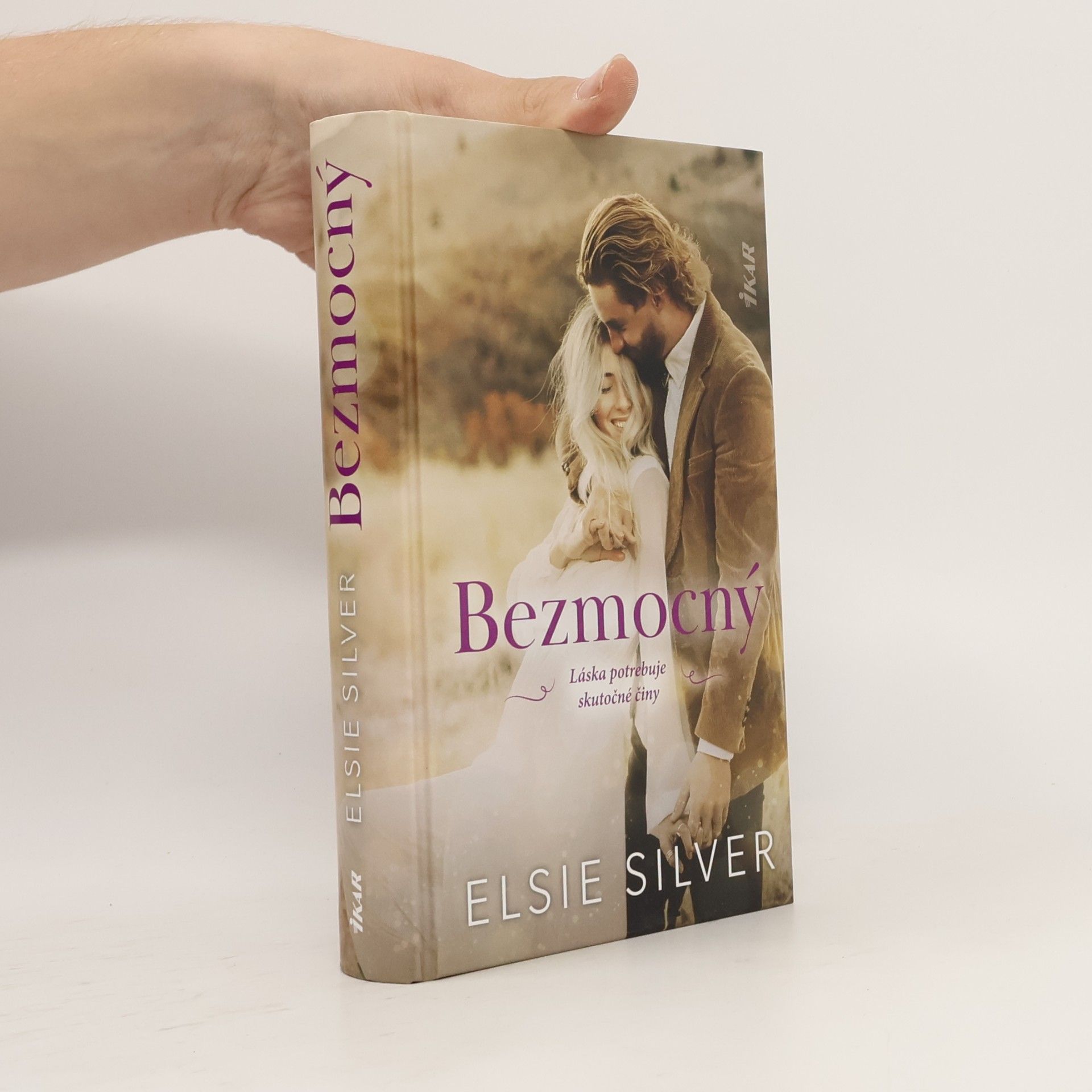 Elsie Silver Bezmocný