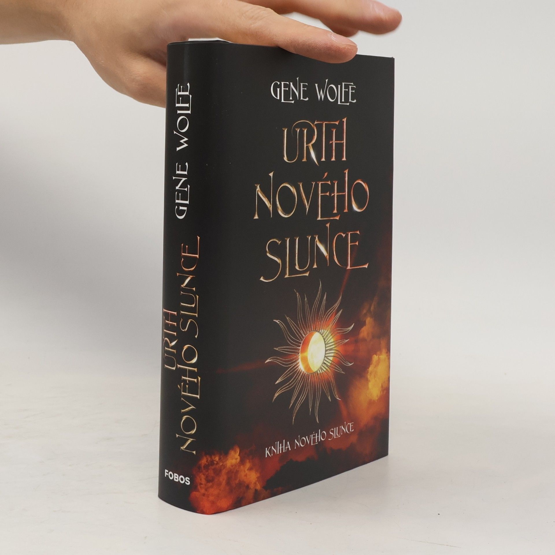 Pavel Bakič Kniha Nového Slunce. Urth Nového Slunce