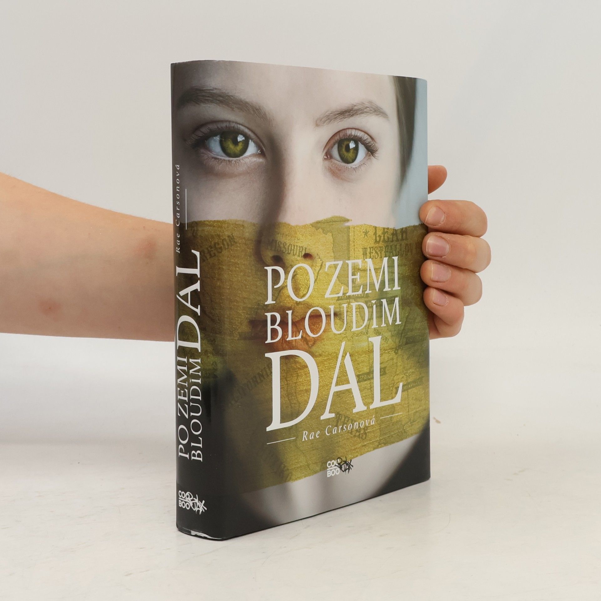 Rae Carson Po zemi bloudím dál