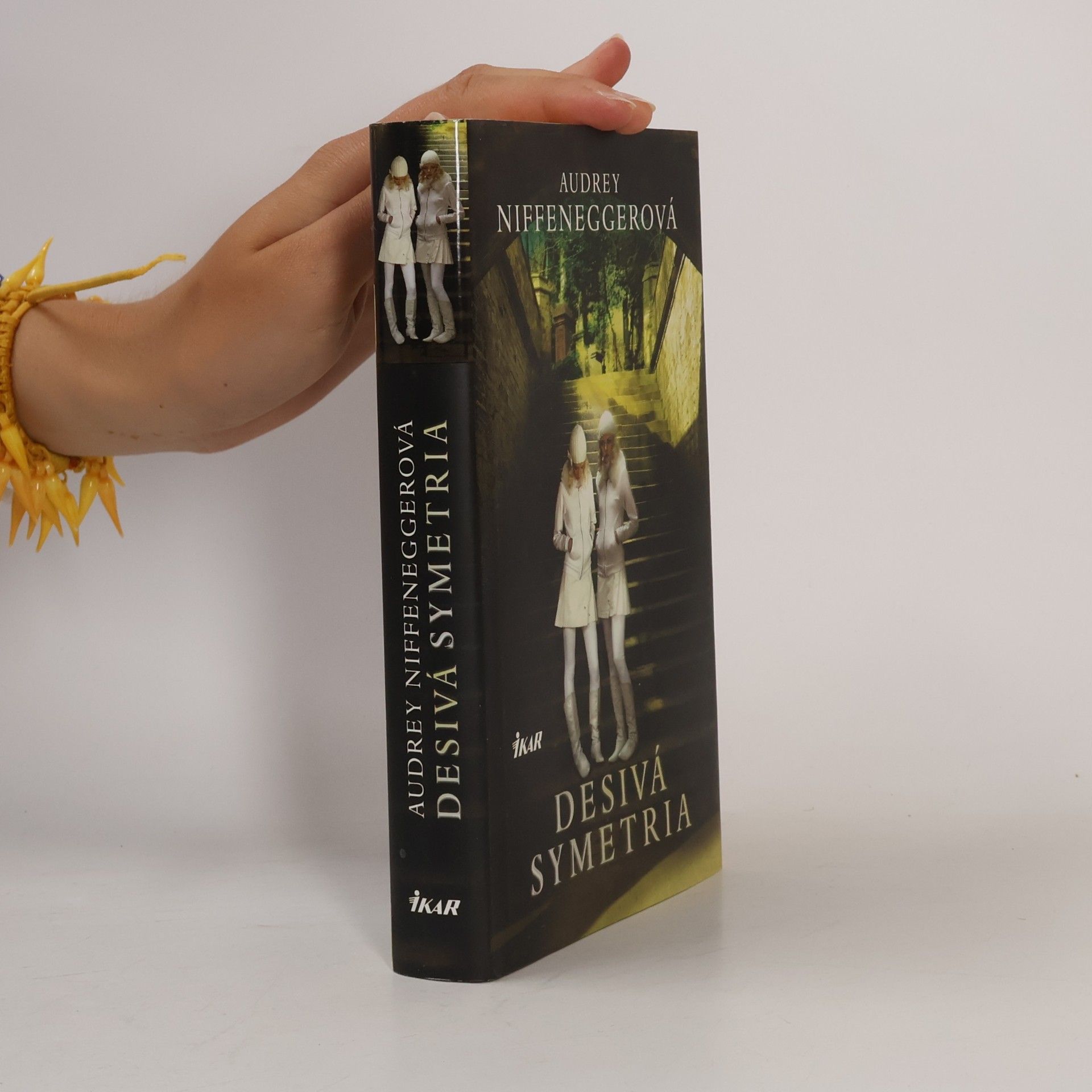 Audrey Niffenegger Desivá symetria