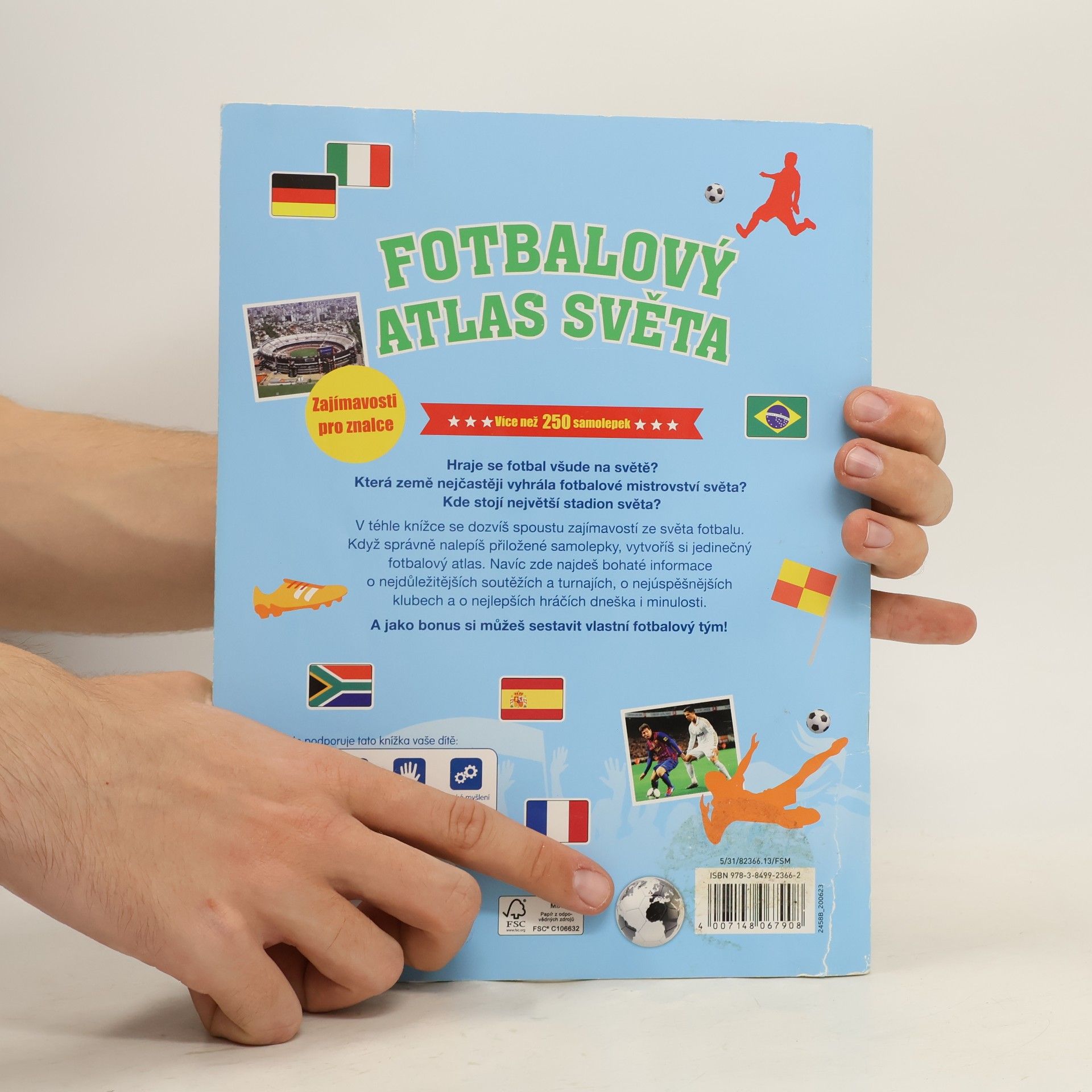 Auteurscollectief Fotbalový atlas světa