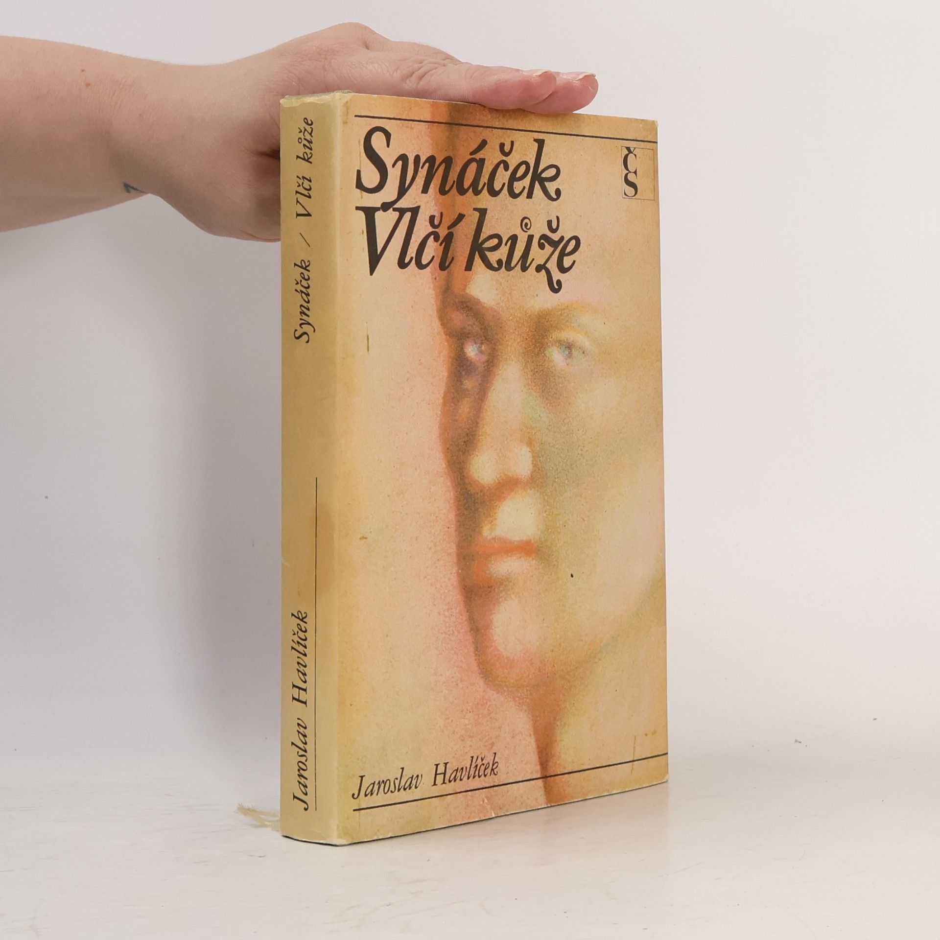 Synáček. Vlčí kůže