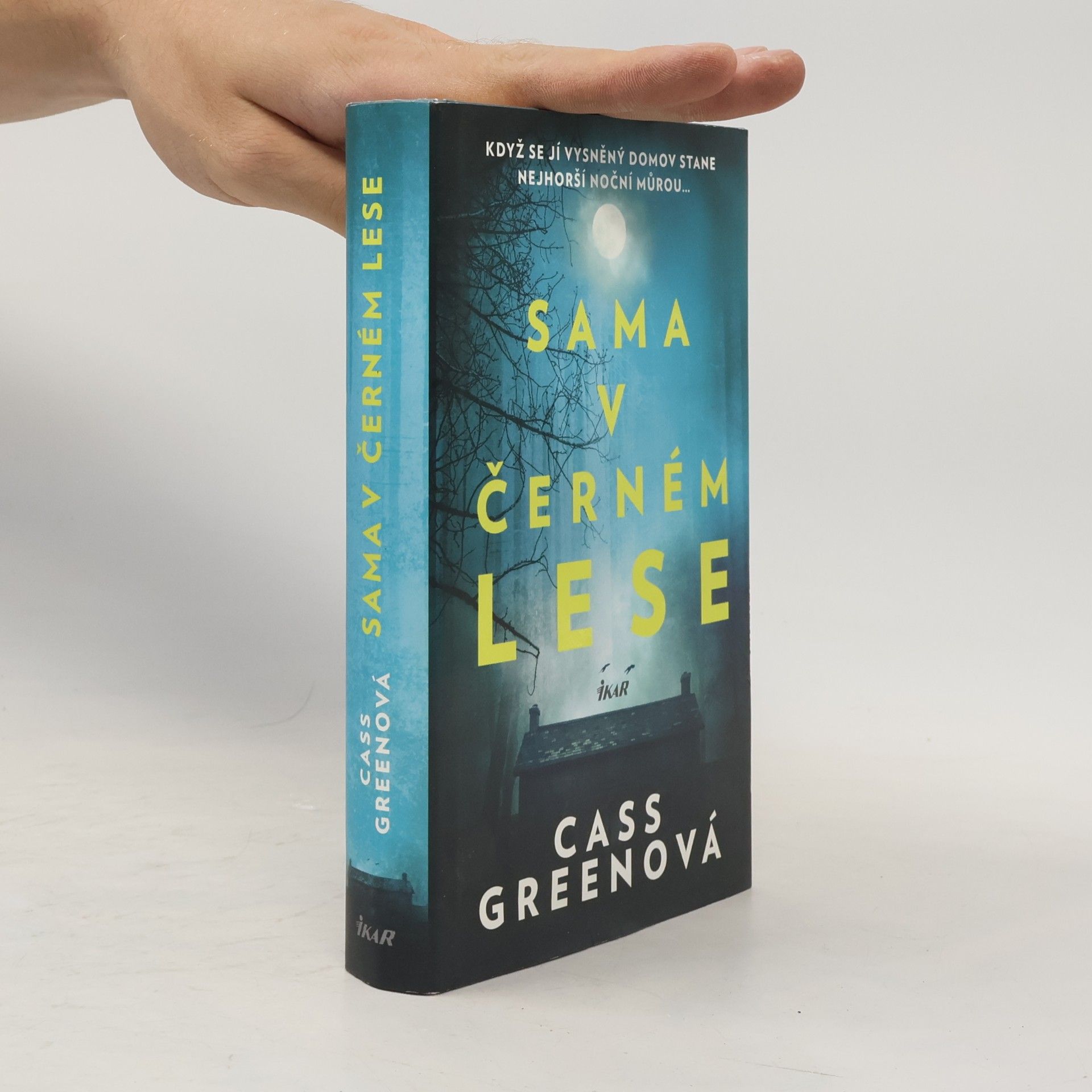 Cass Green Sama v černém lese