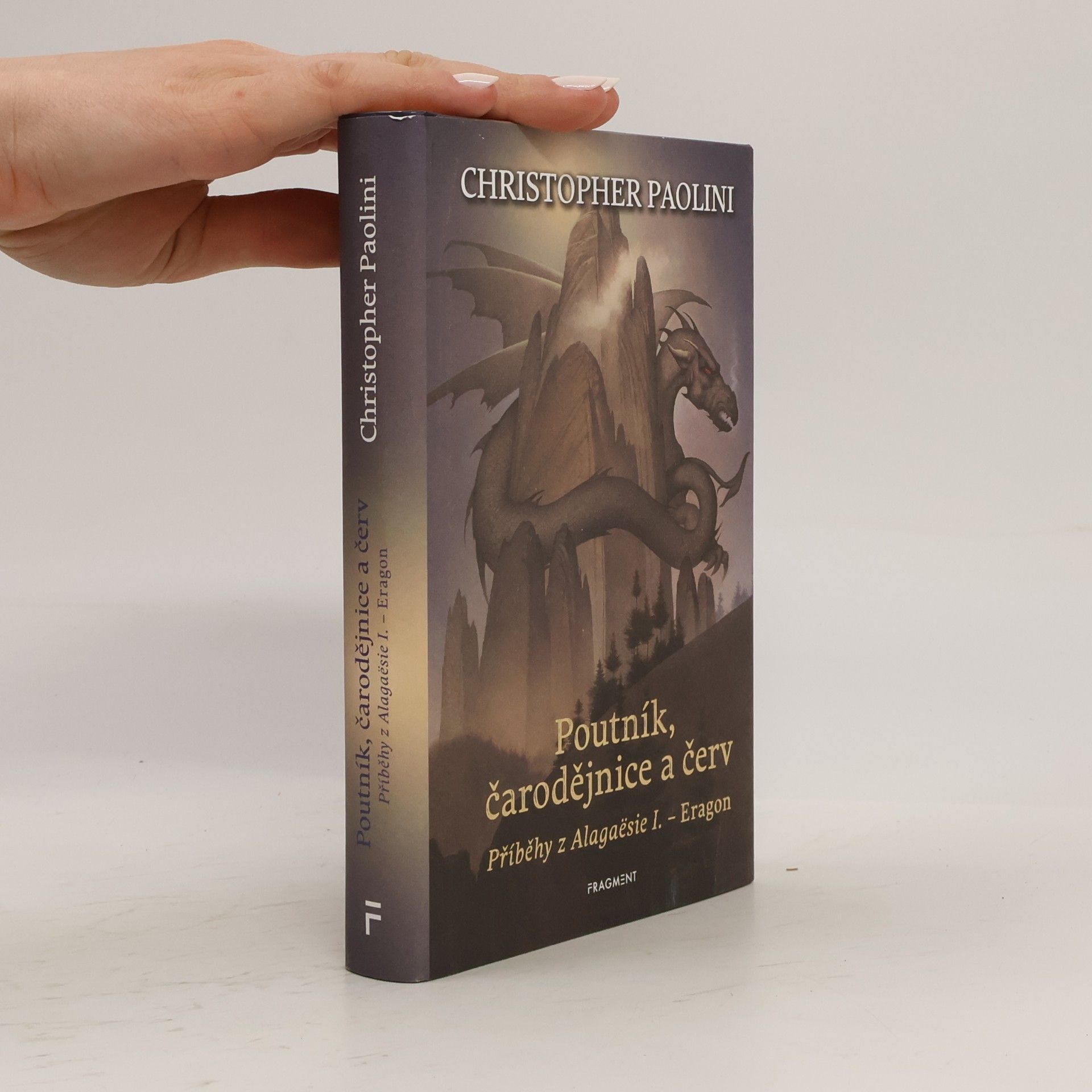 Christopher Paolini Poutník, čarodějnice a červ - Příběhy z Alagaësie I.