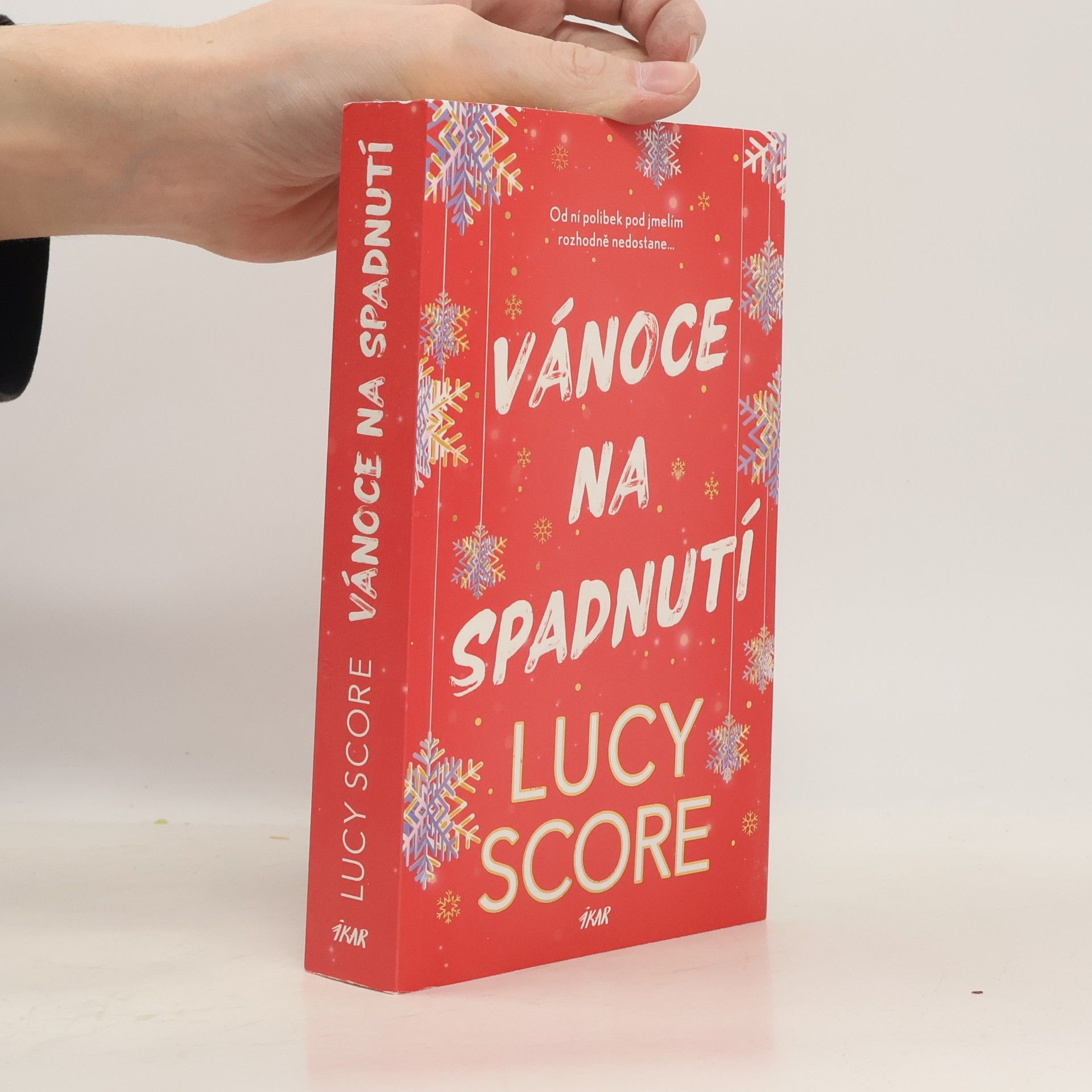 Lucy Score Vánoce na spadnutí