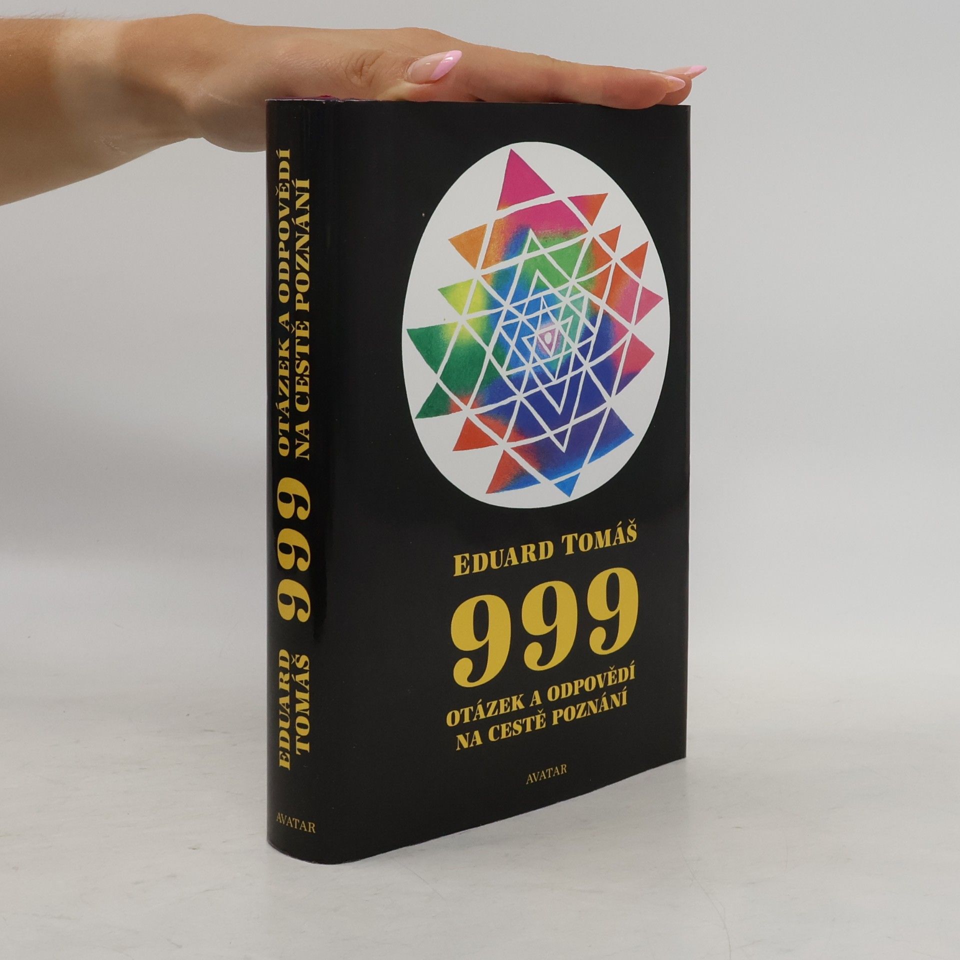 Eduard Tomáš 999 otázek a odpovědí na cestě poznání
