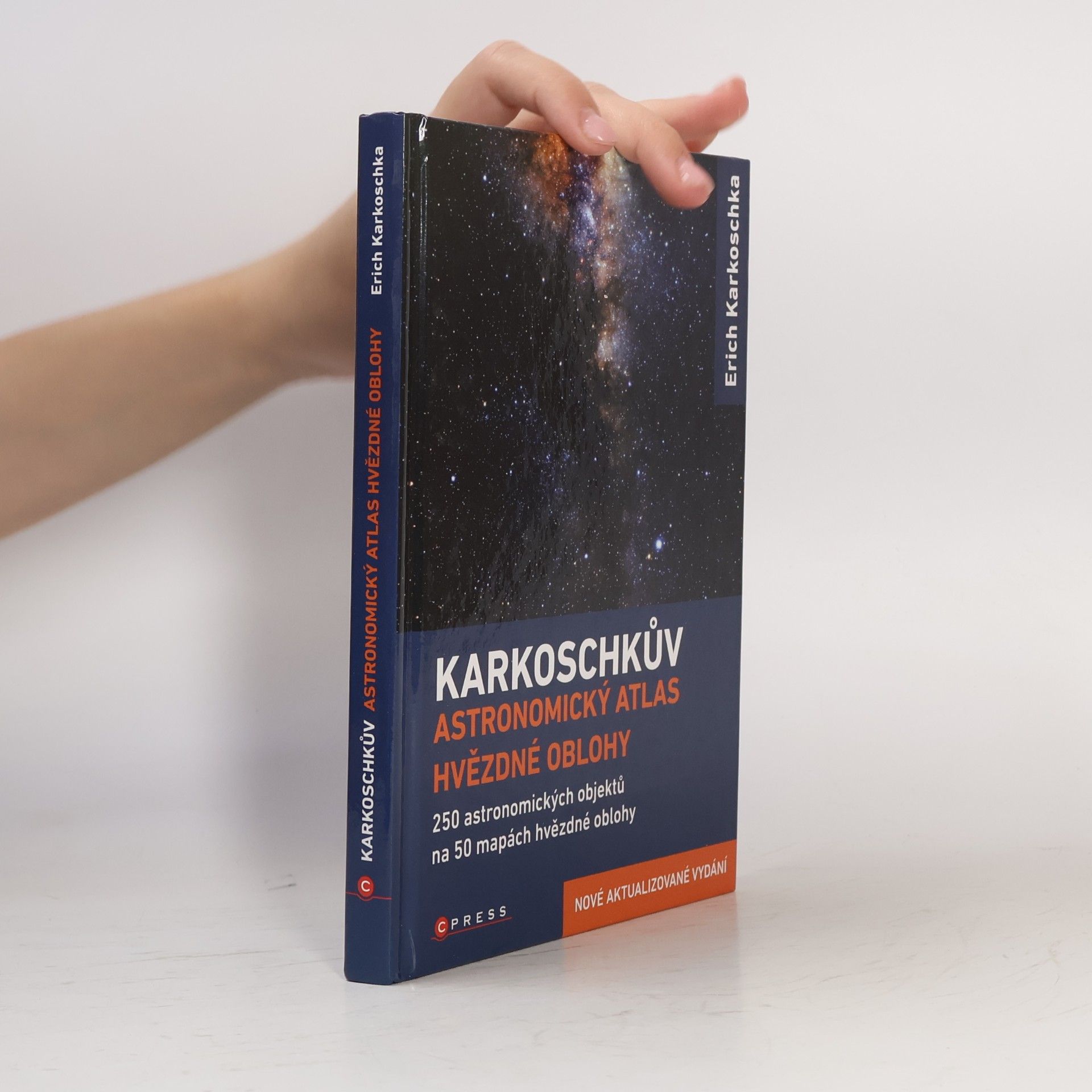 Karkoschkův astronomický atlas hvězdné oblohy: S 250 objekty na 50 mapách celé hvězdné oblohy
