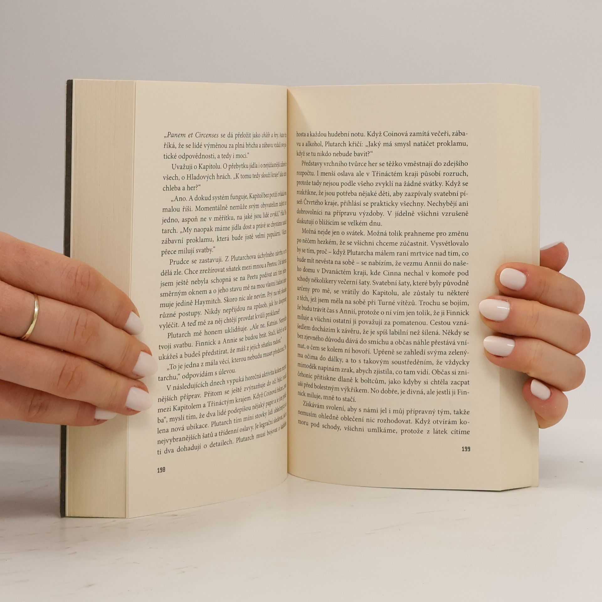 Suzanne Collins Hunger Games 1-3