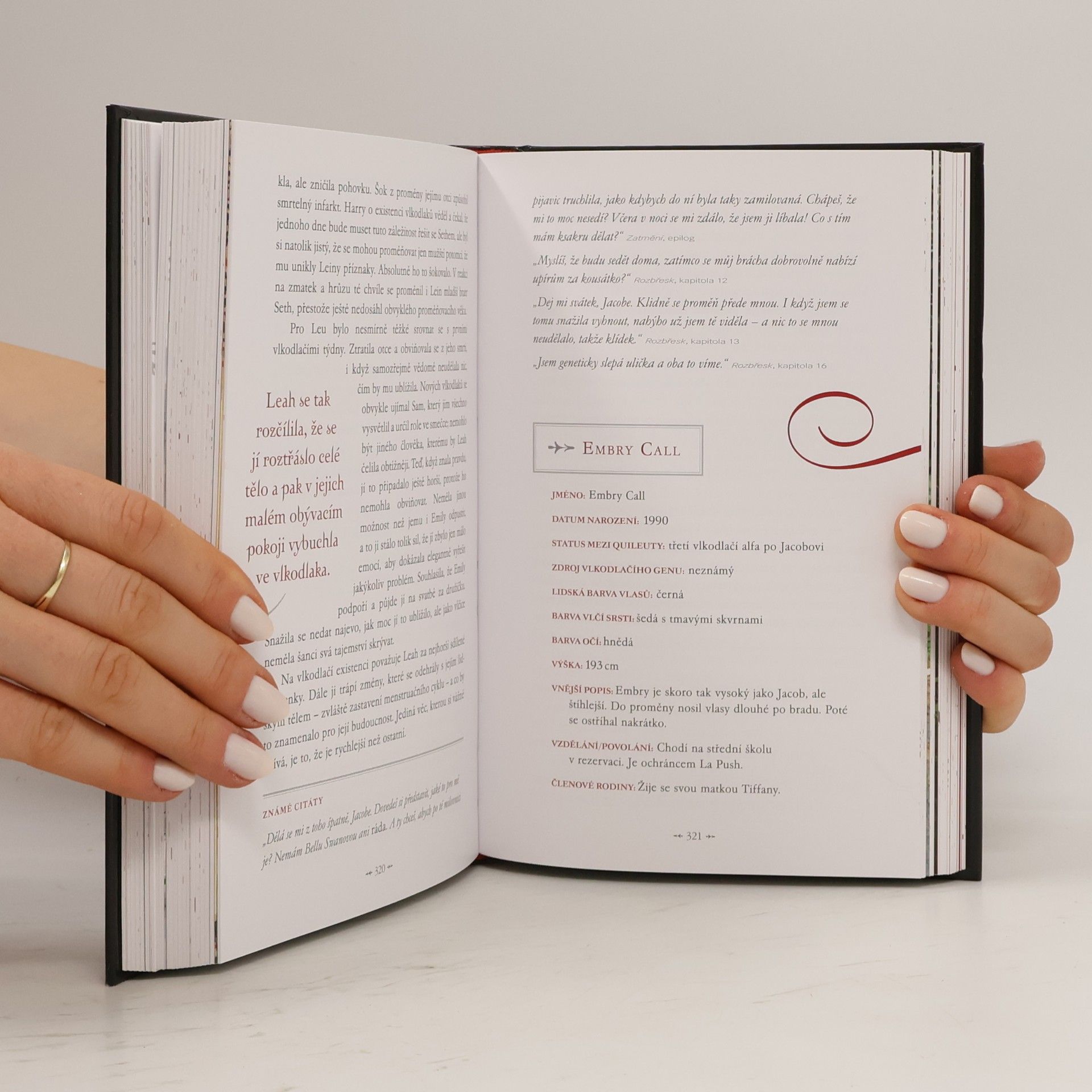 Stephenie Meyer Sága Stmívání: Oficiální ilustrovaný průvodce