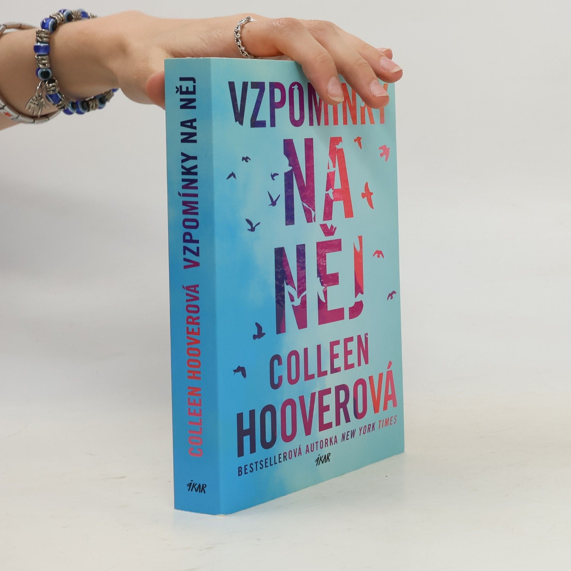 Colleen Hoover Vzpomínky na něj