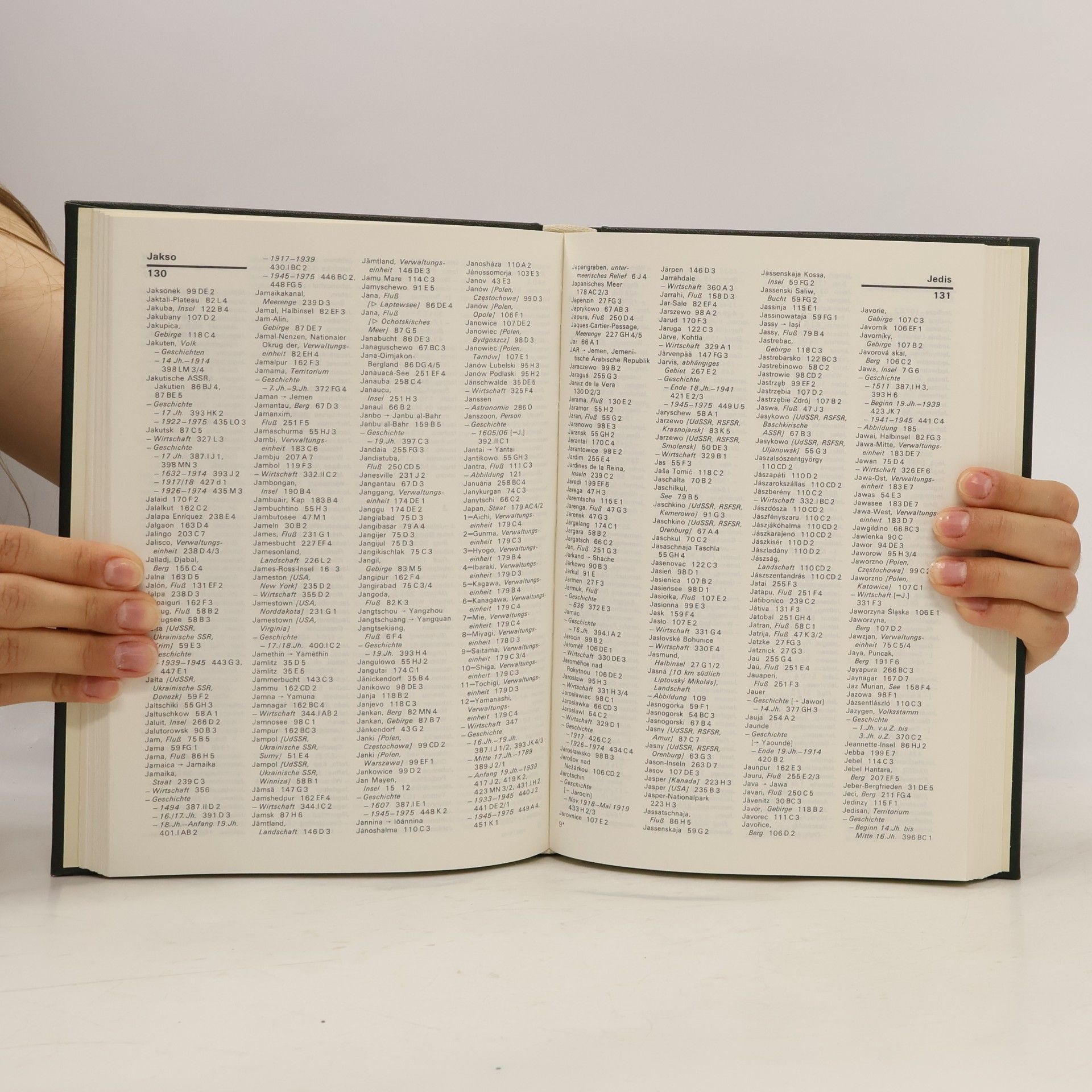 Autorenkollektiv Meyers neues Lexikon 18