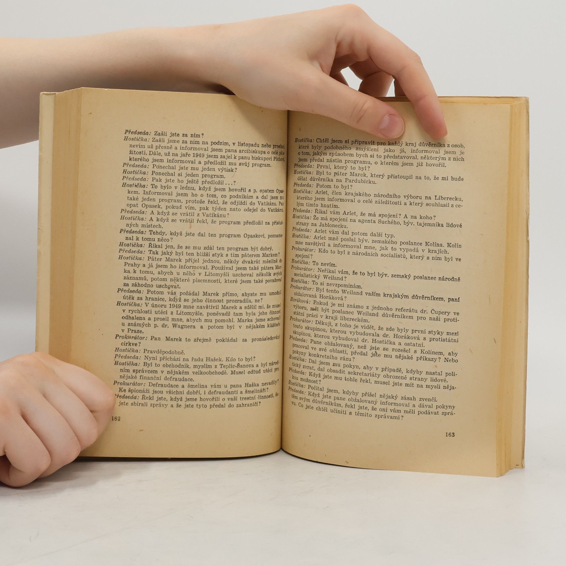 Various authors Proces s vedením záškodnického spiknutí proti republice