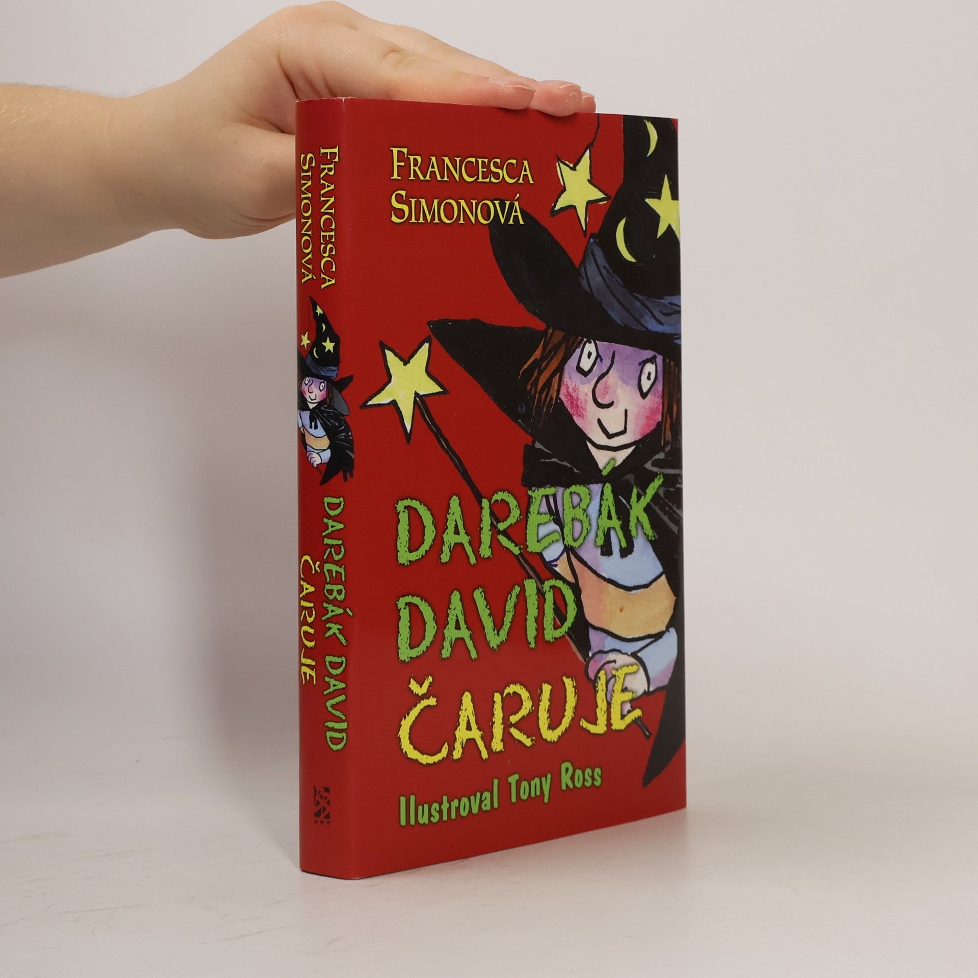 Darebák David čaruje