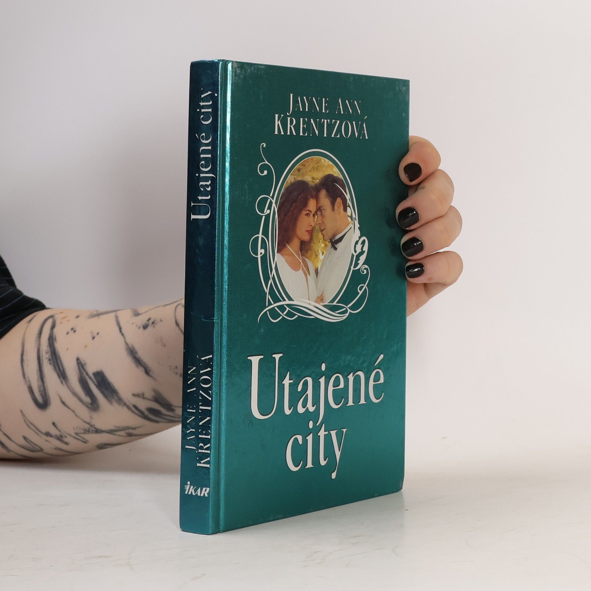 Jayne Ann Krentz Utajené city