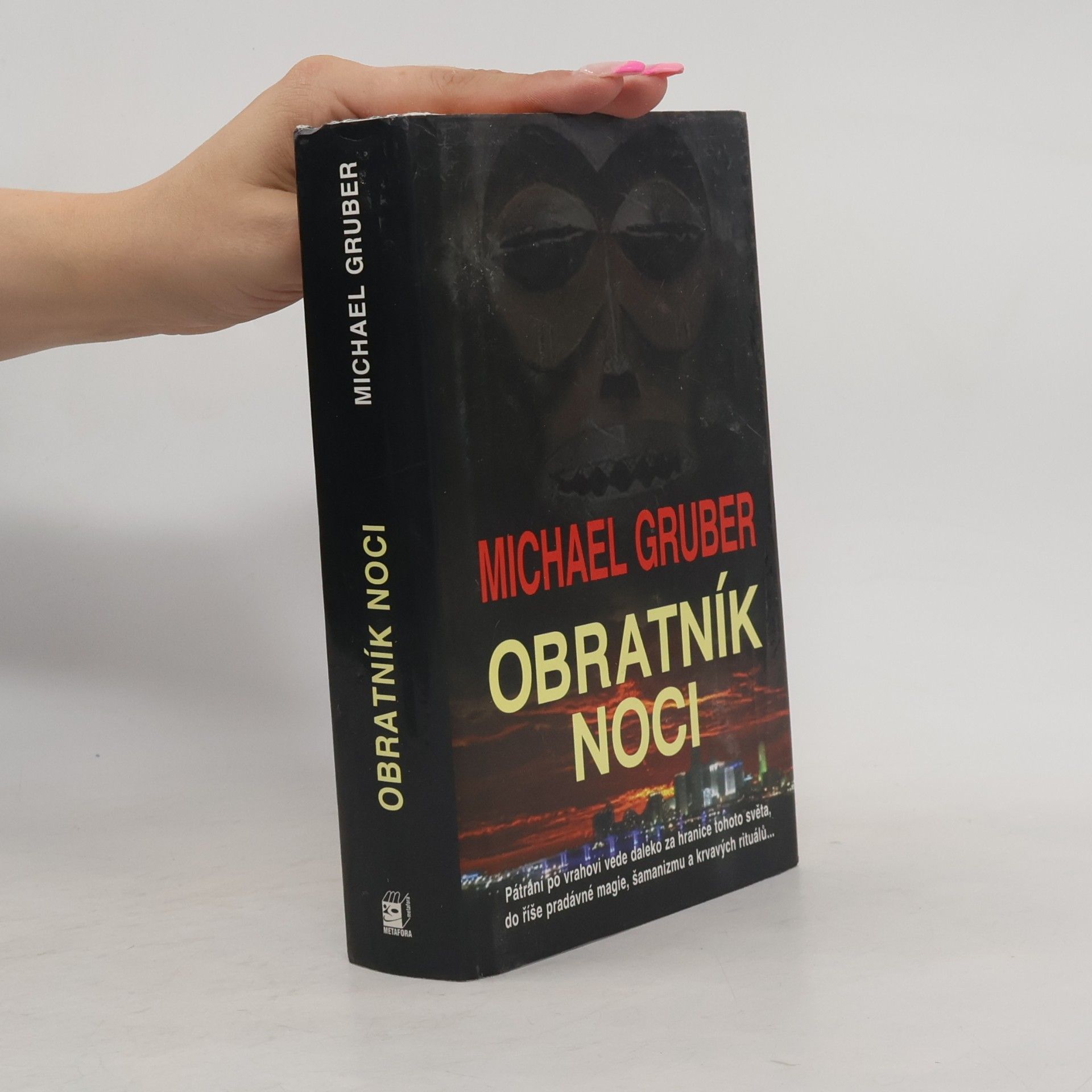 Michael Gruber Obratník noci