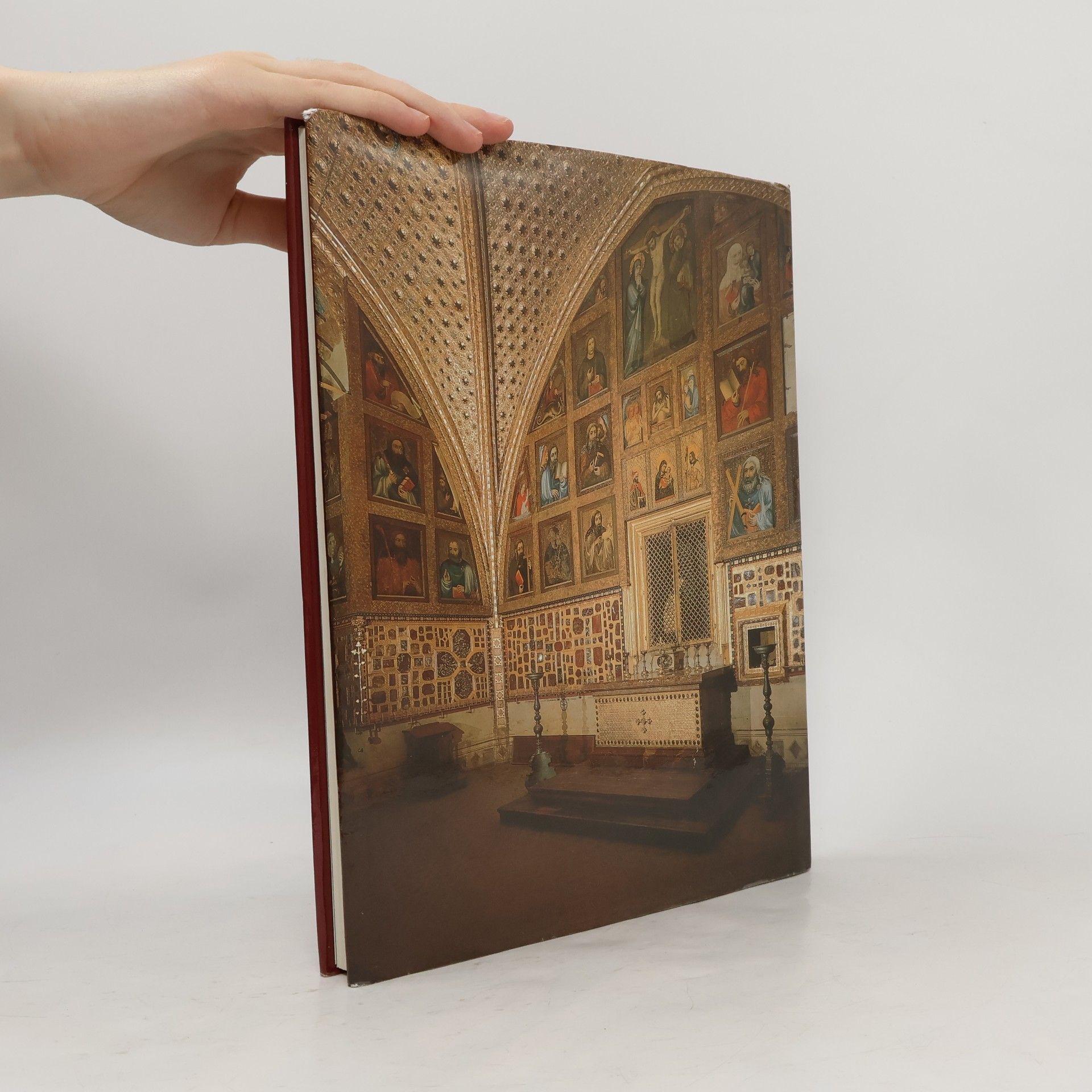 Jan Royt Treasures from the Past : The Czechoslovak Cultural Heritage