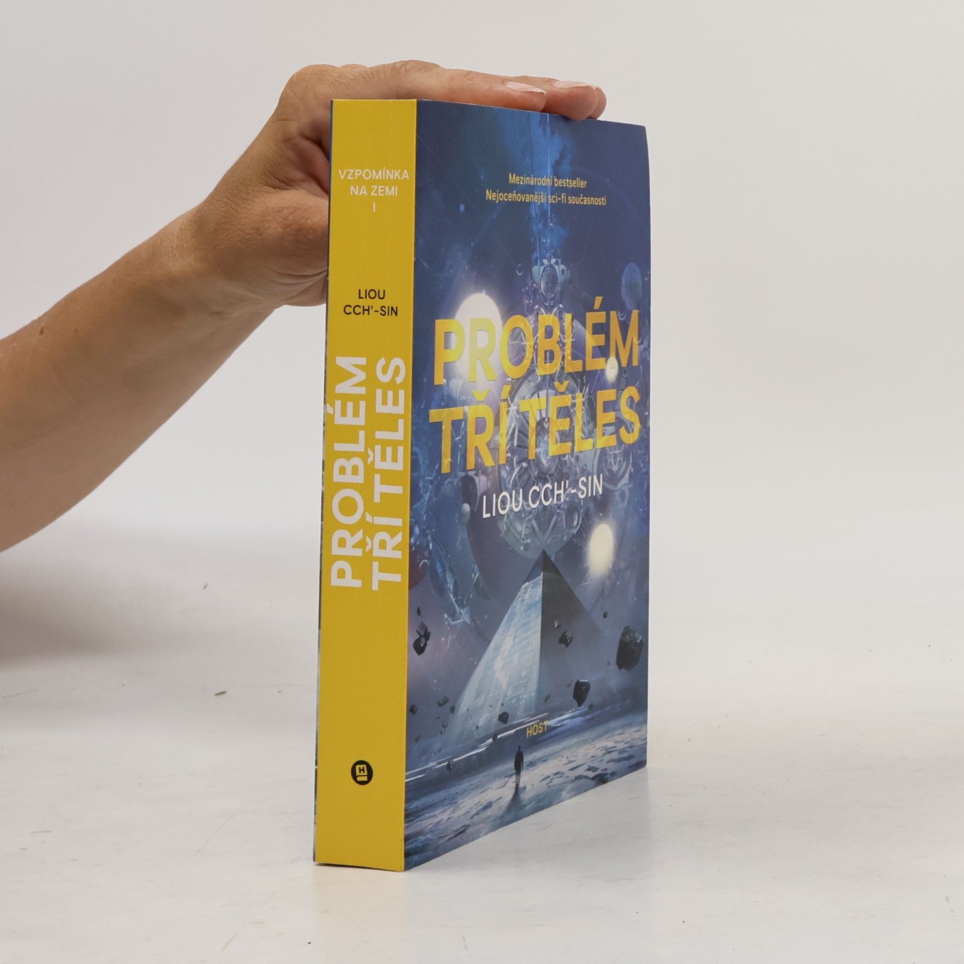 Liou Cch’-sin Problém tří těles